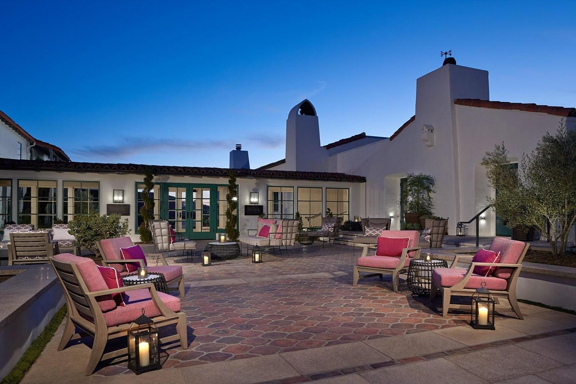 Wallace Neff Courtyard
