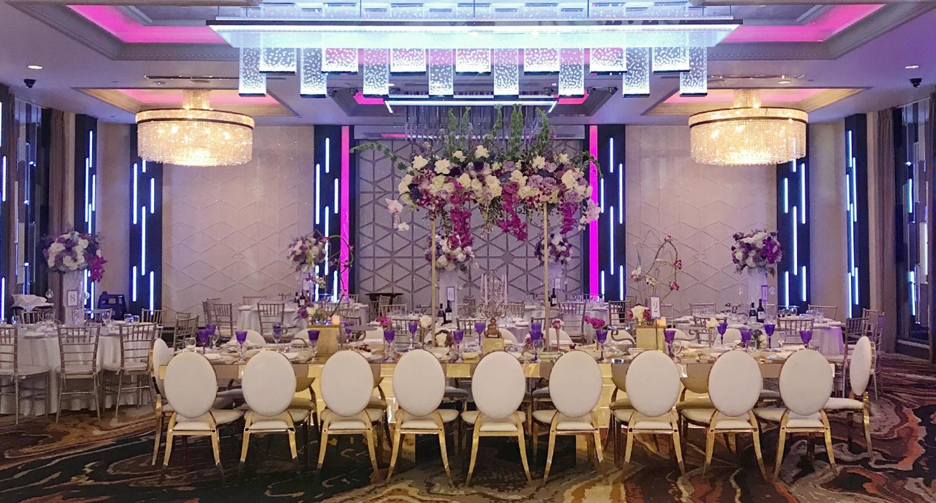 De Luxe Ballroom