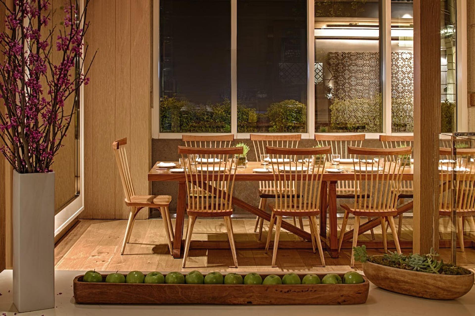 Windsor Table