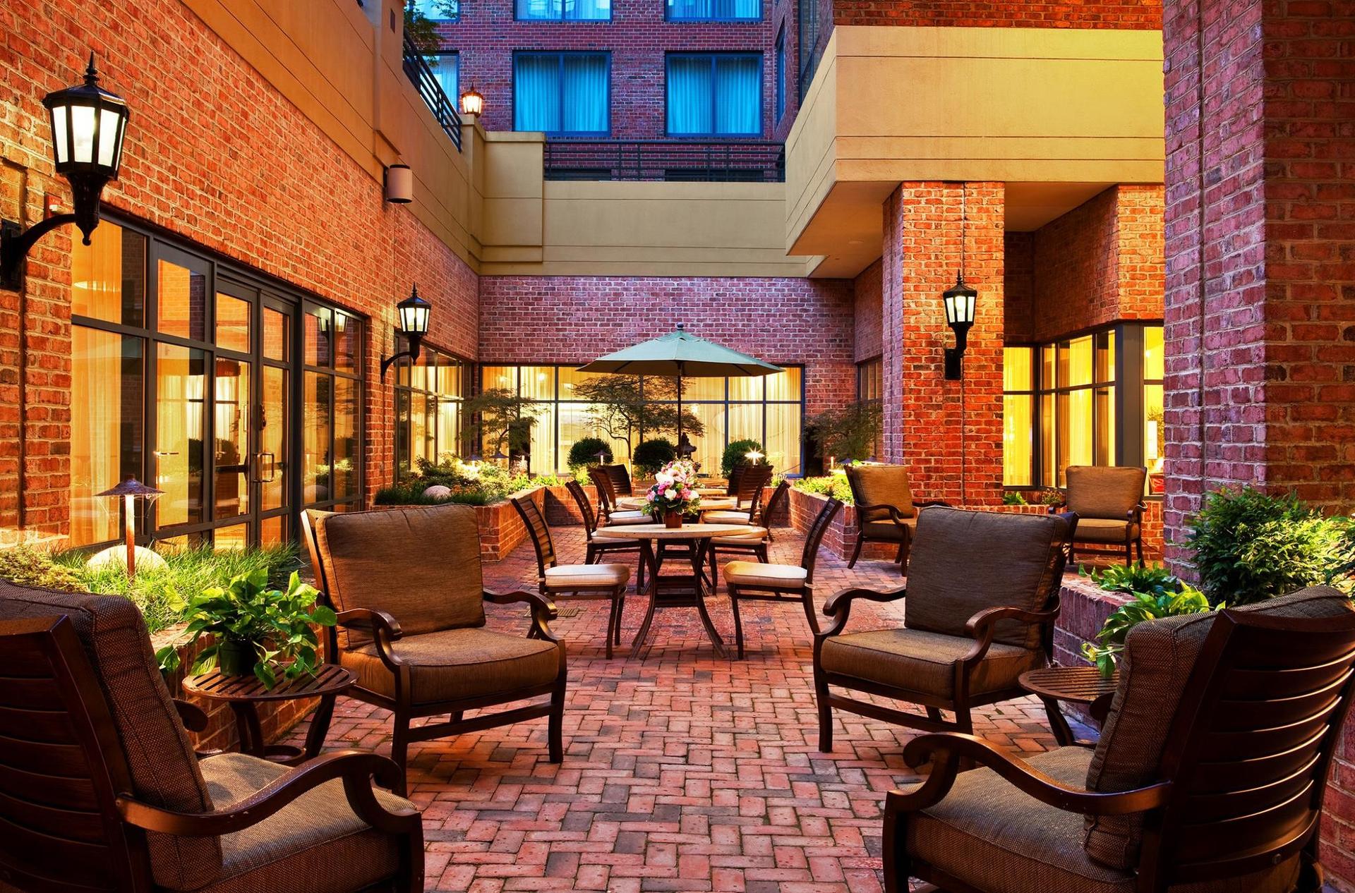 Outdoor Courtyard (weather permitting)