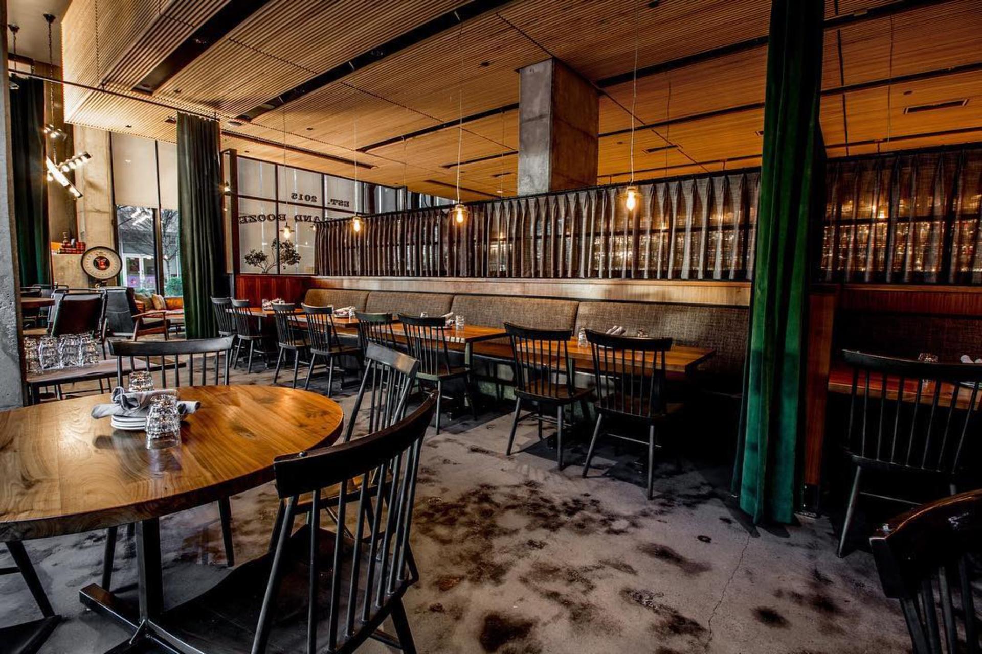 10 Irresistible Cocktail Bars In Atlanta That Are Shaking Up A Storm