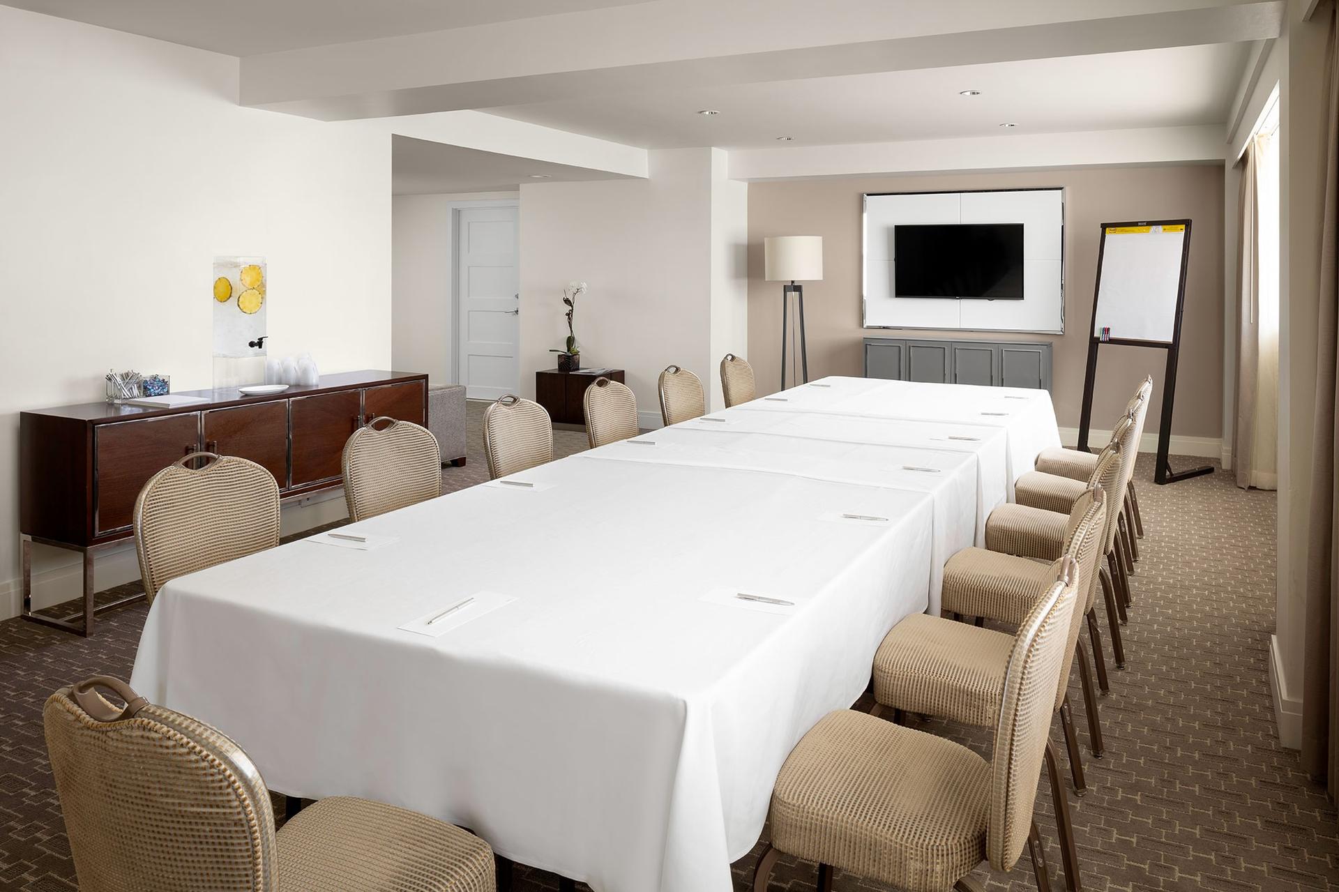 Conference Suite 576