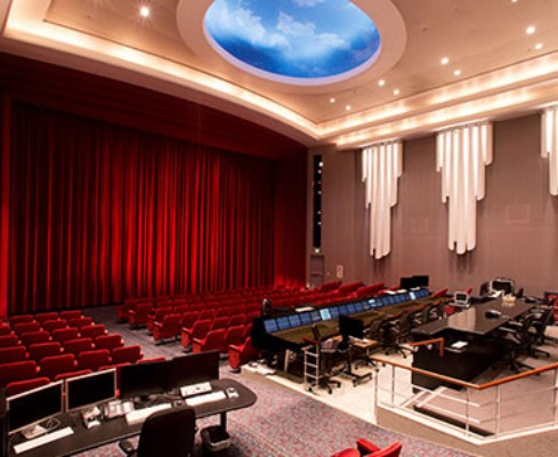 Kim Novak Theater