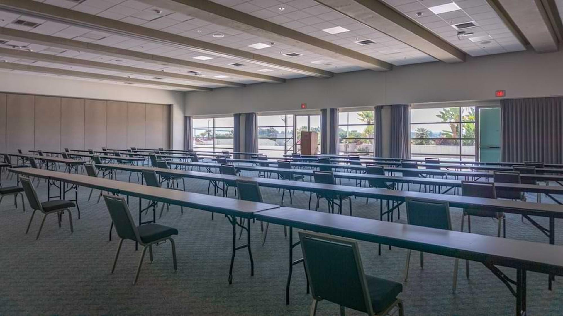 Meeting Room: 27 B	