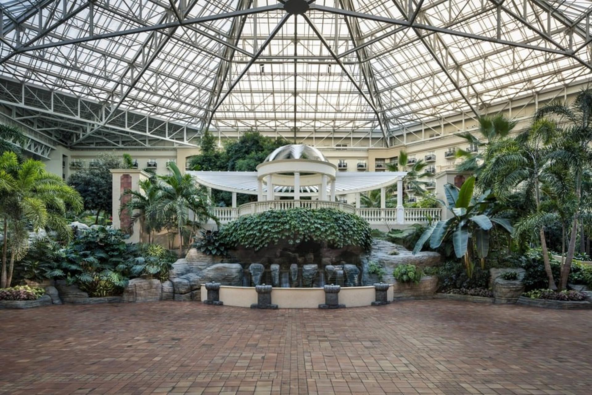 Emerald Bay Plaza	