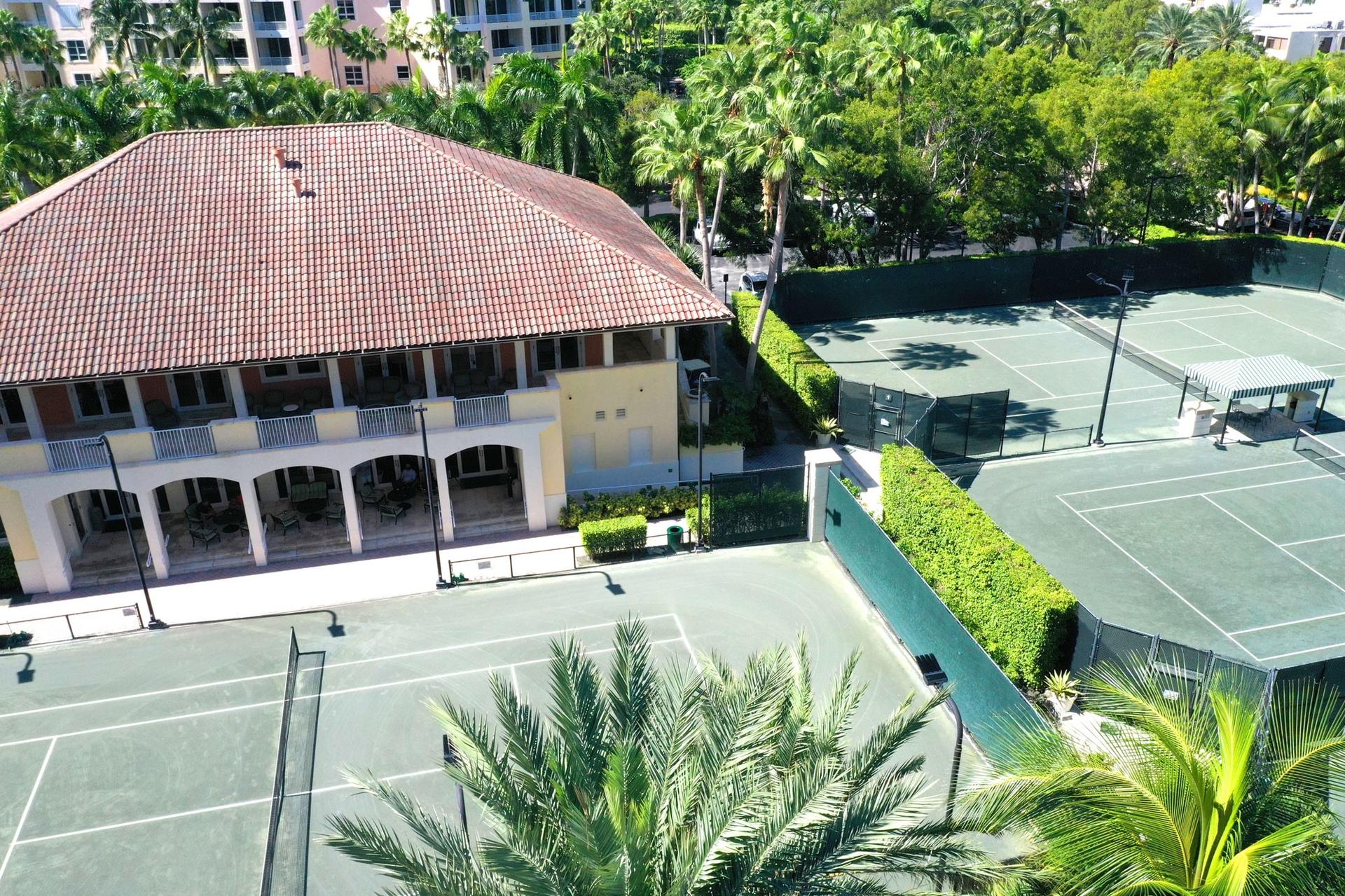 Tennis Center