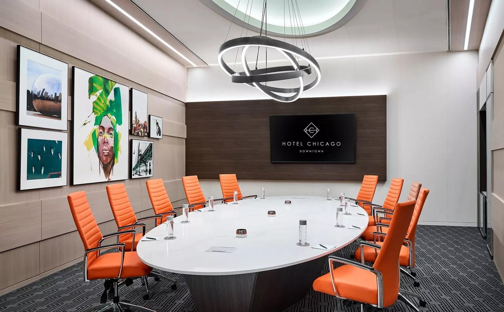 Loop Boardroom	