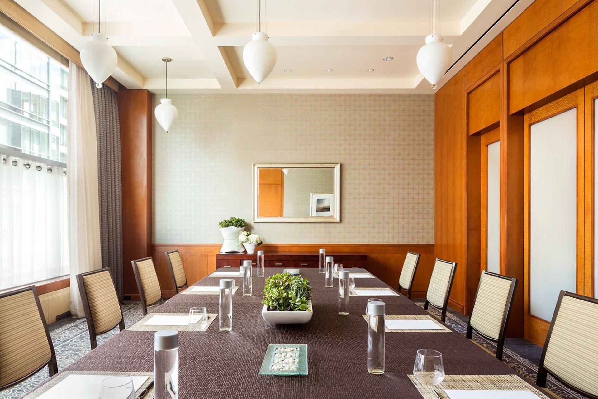 The Avery Room
