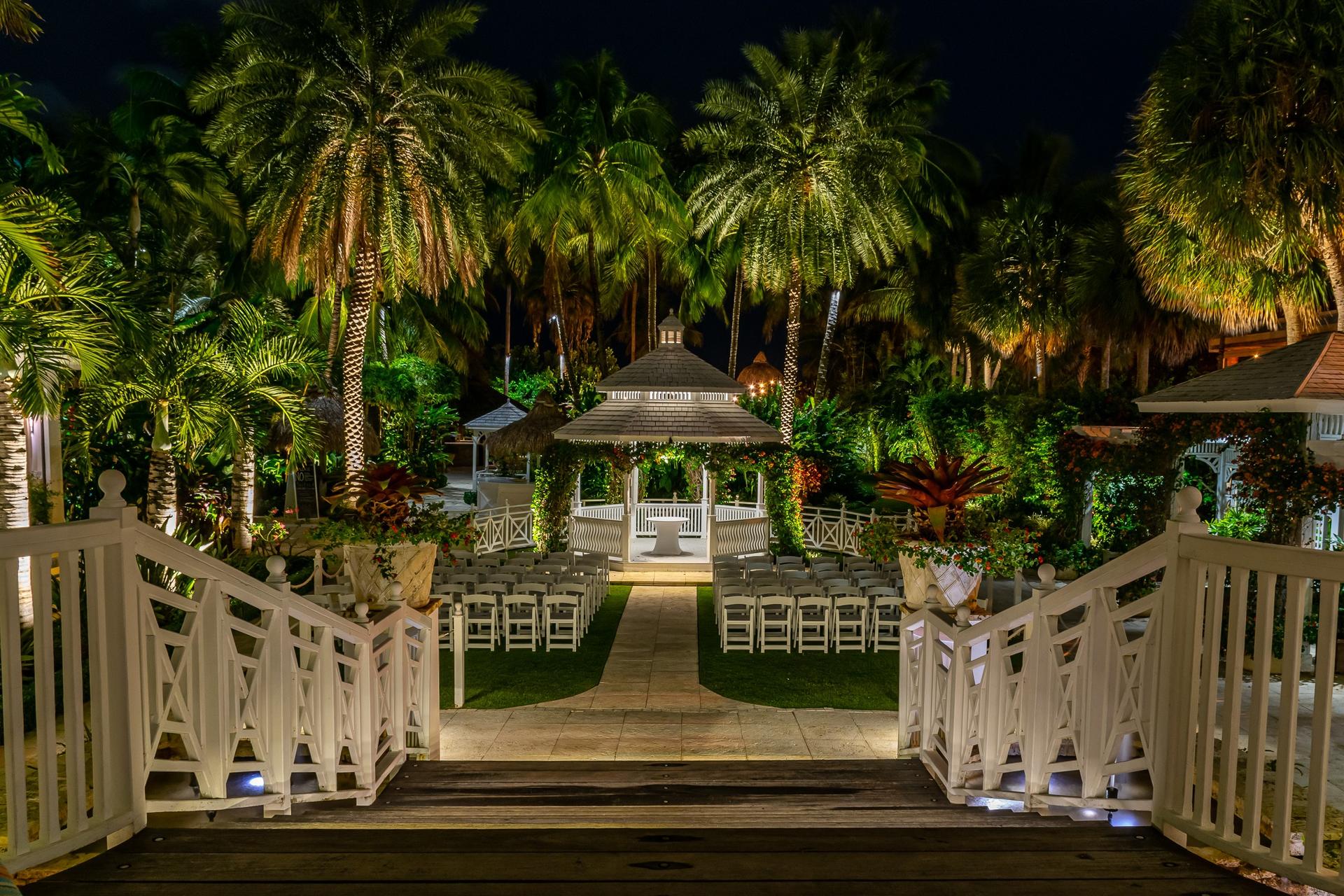 Gazebo Lawn
