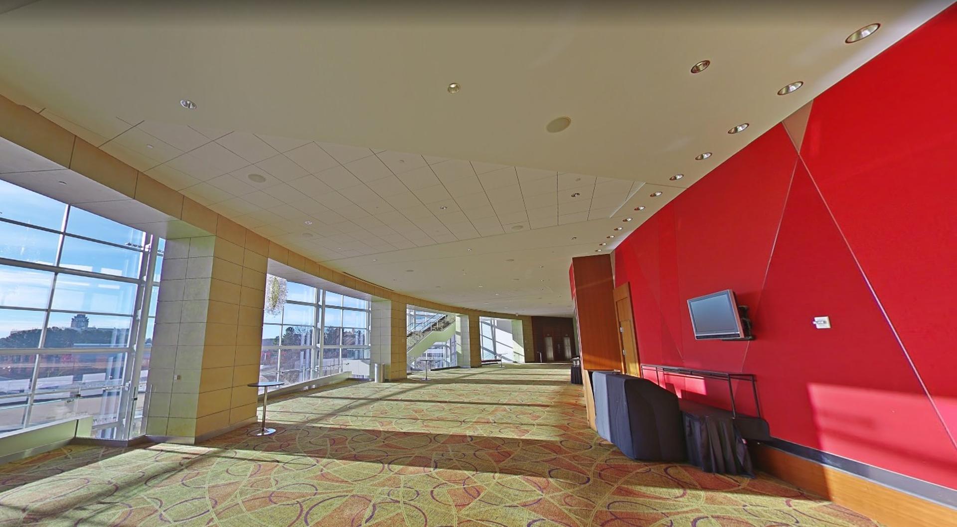Mezzanine Lobby