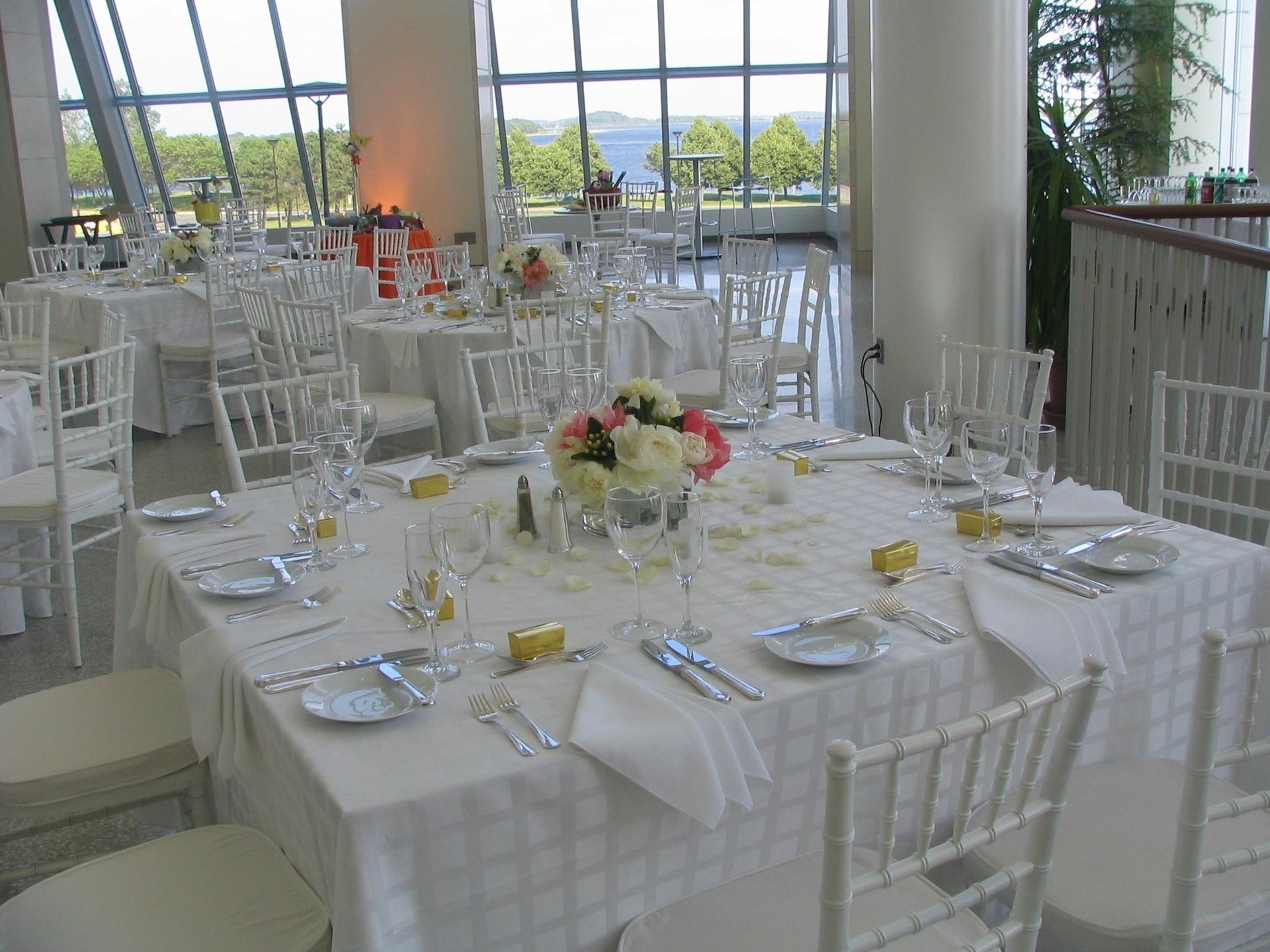 Main Lobby Upper Level (Info Tables Only) (UUL-U500)