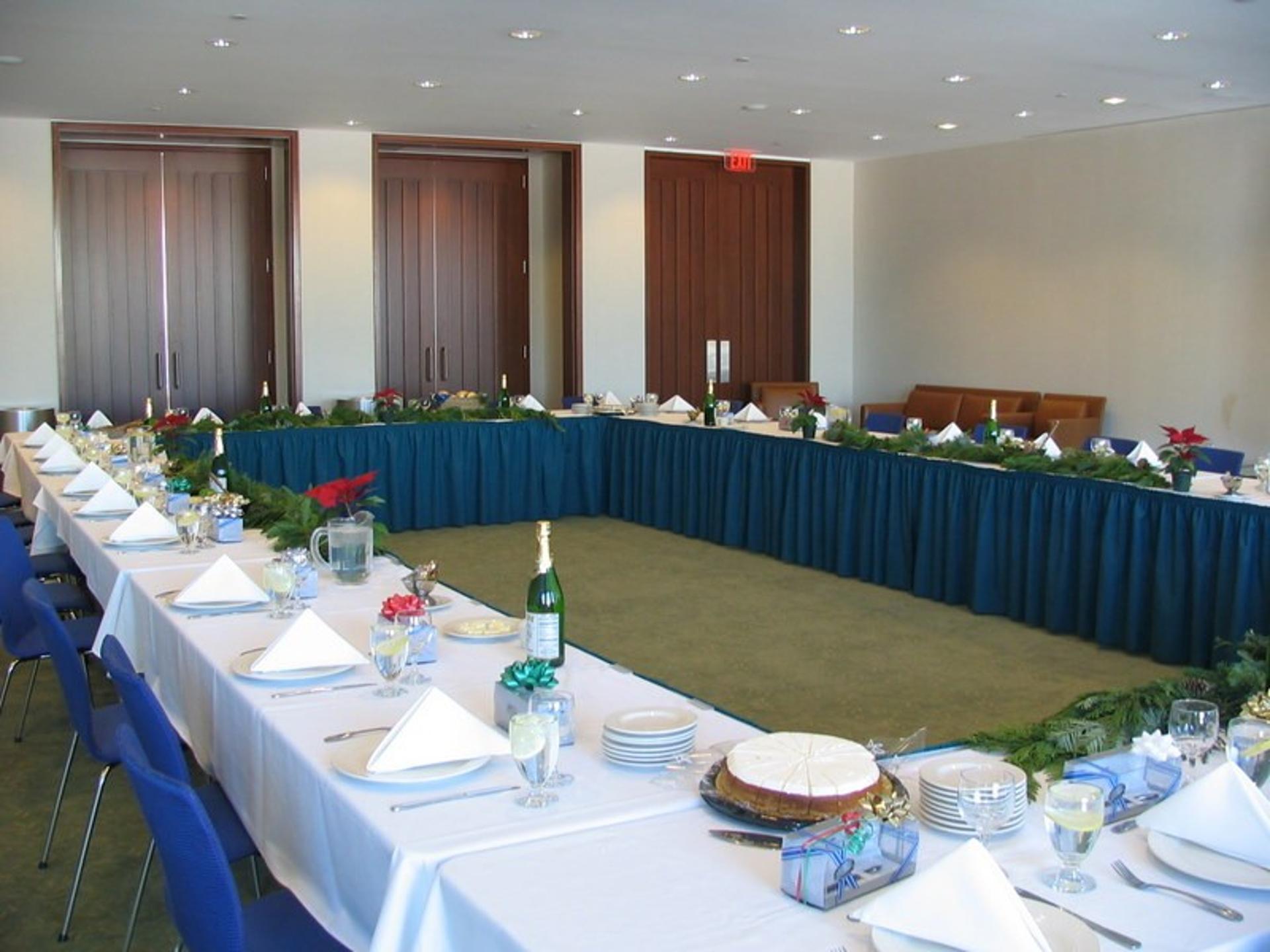 University Dining Club, section A ( U02-2550A )