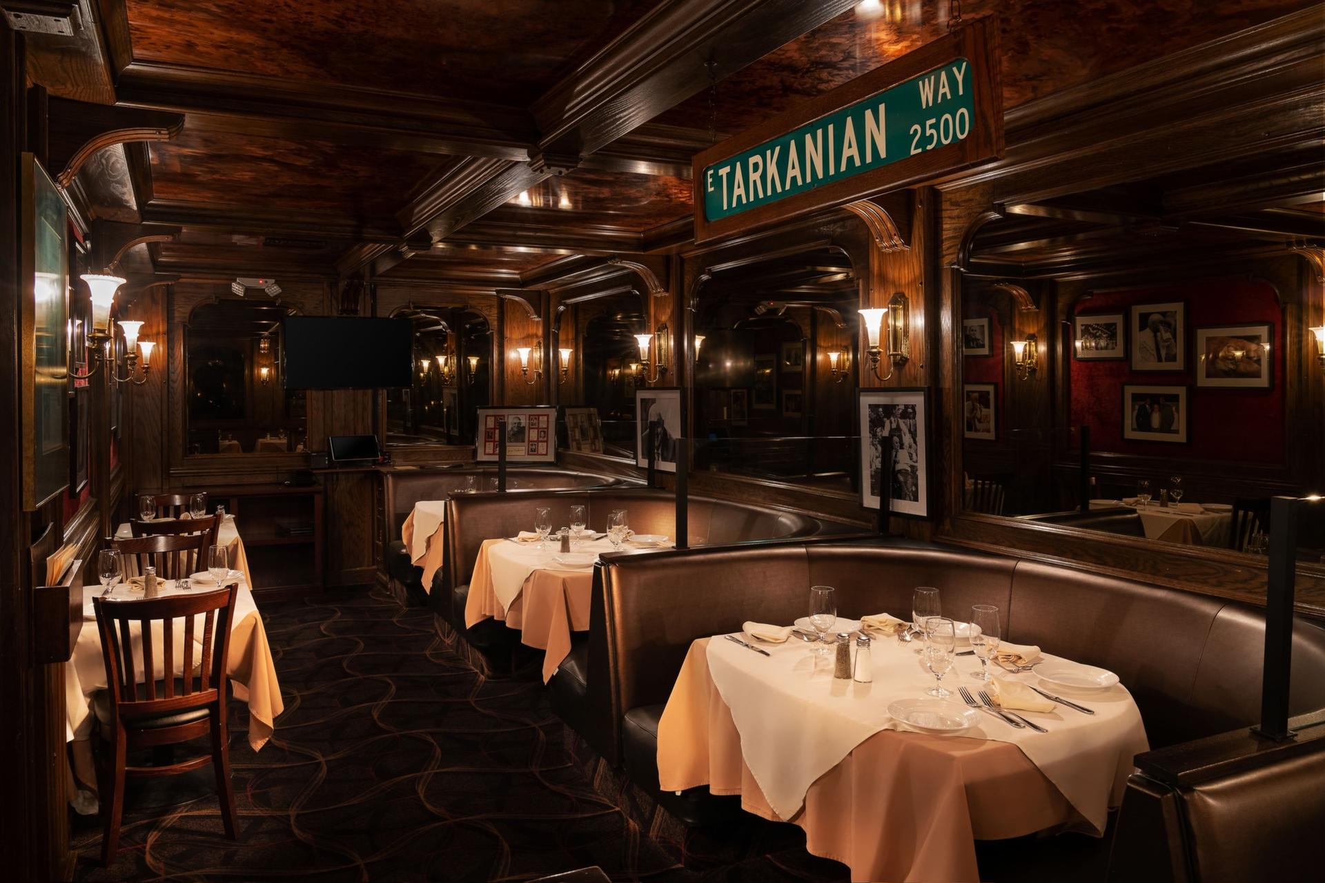 The Best Restaurants for Group Dining in Las Vegas