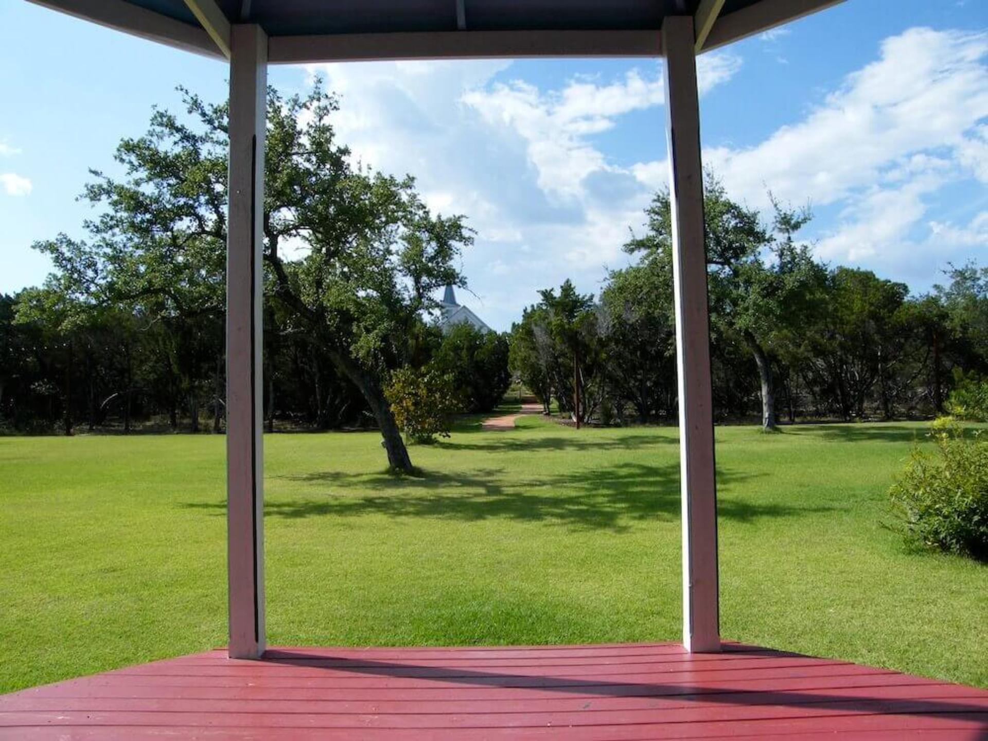 Outdoor Arbor & Pavilion