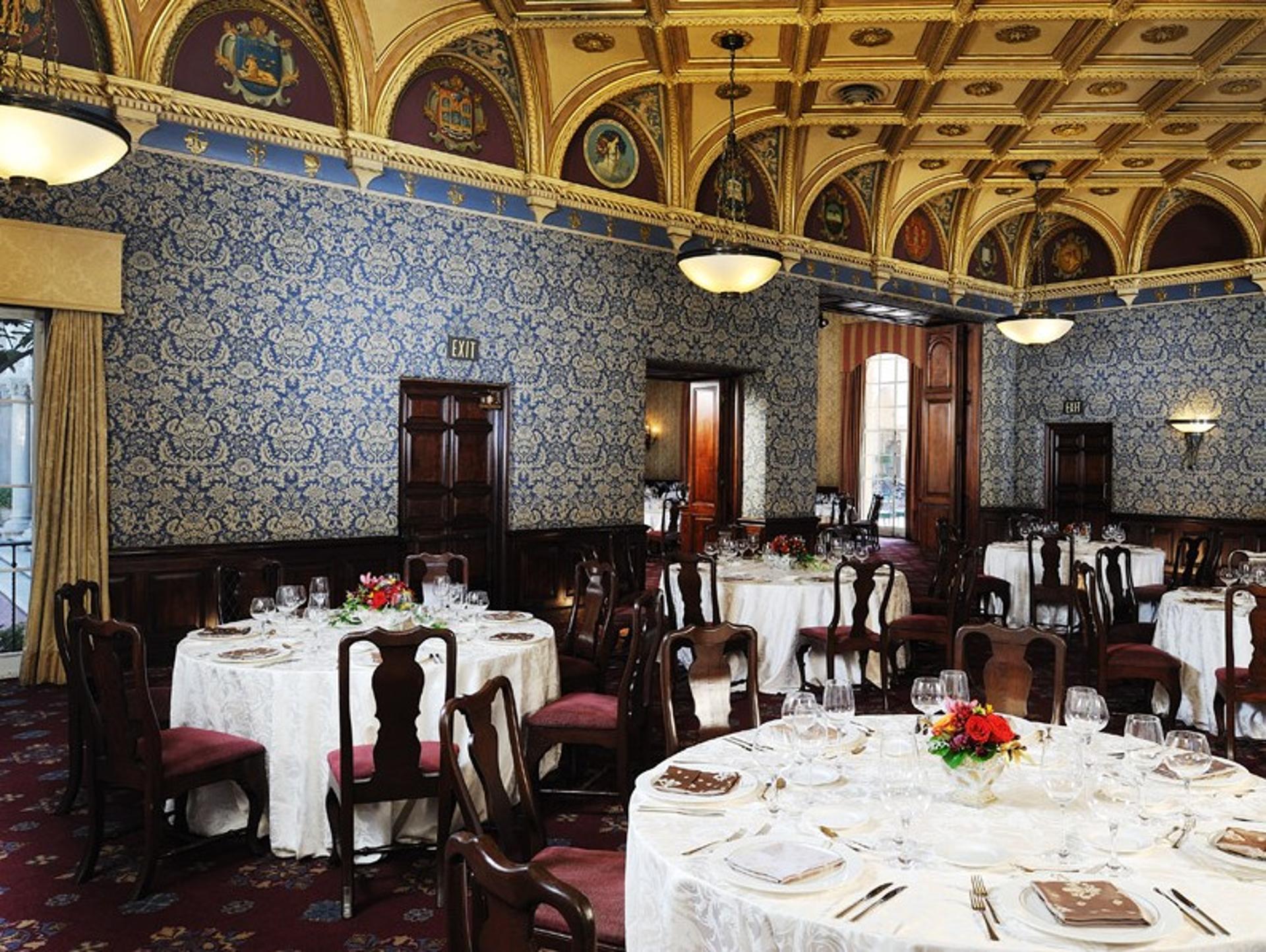 Hall of Associates