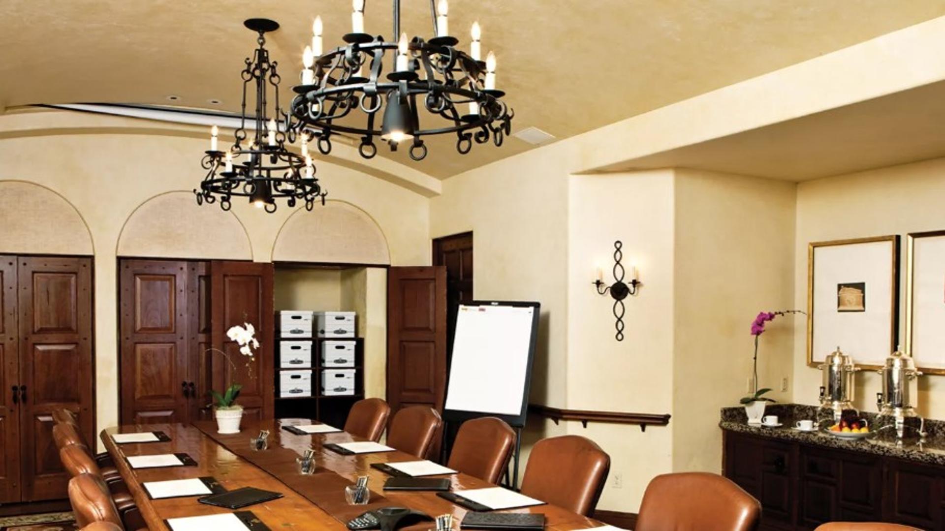 Clara Vista Boardroom