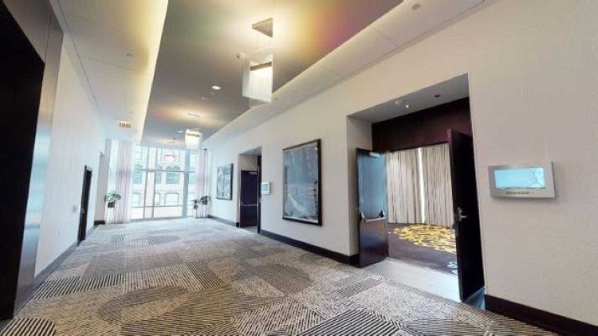 4th Floor Foyer