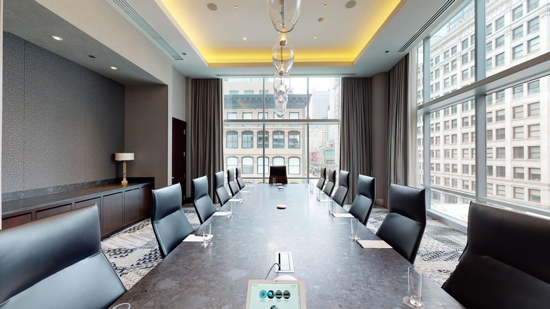 Lincoln Boardroom 