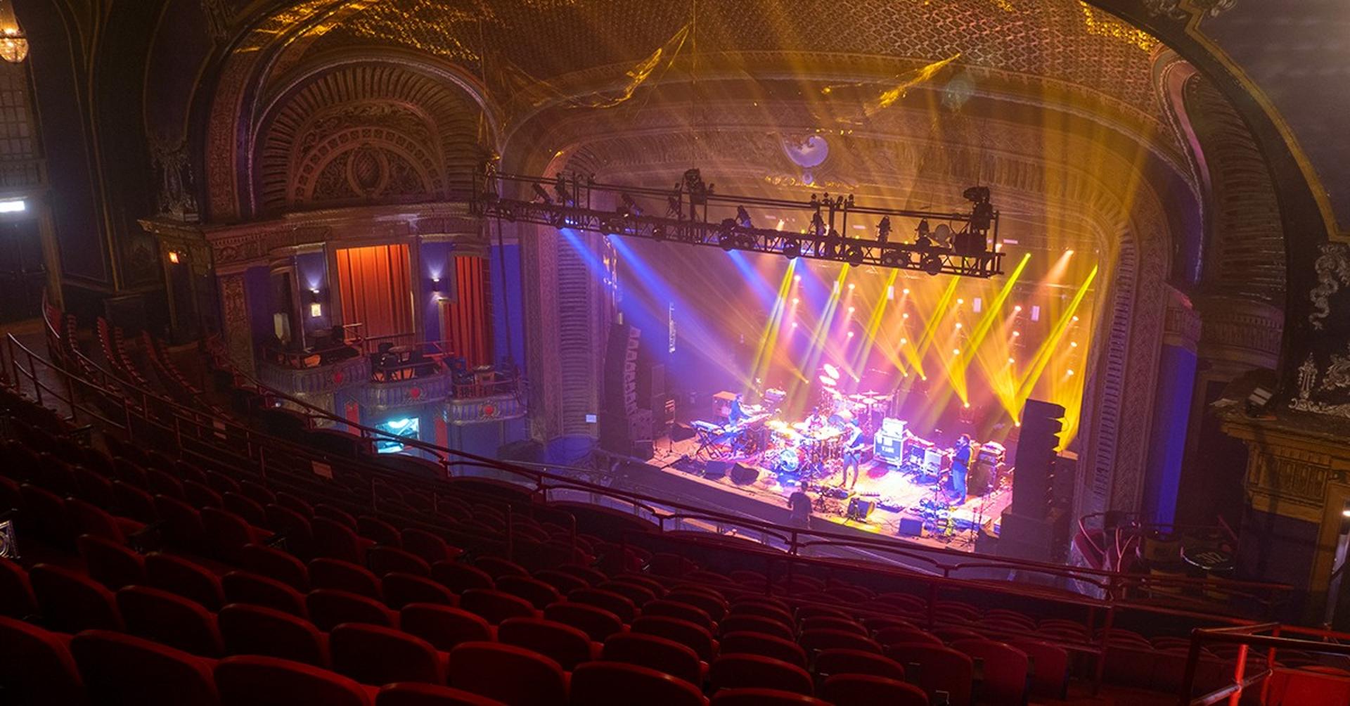 Riviera Theatre