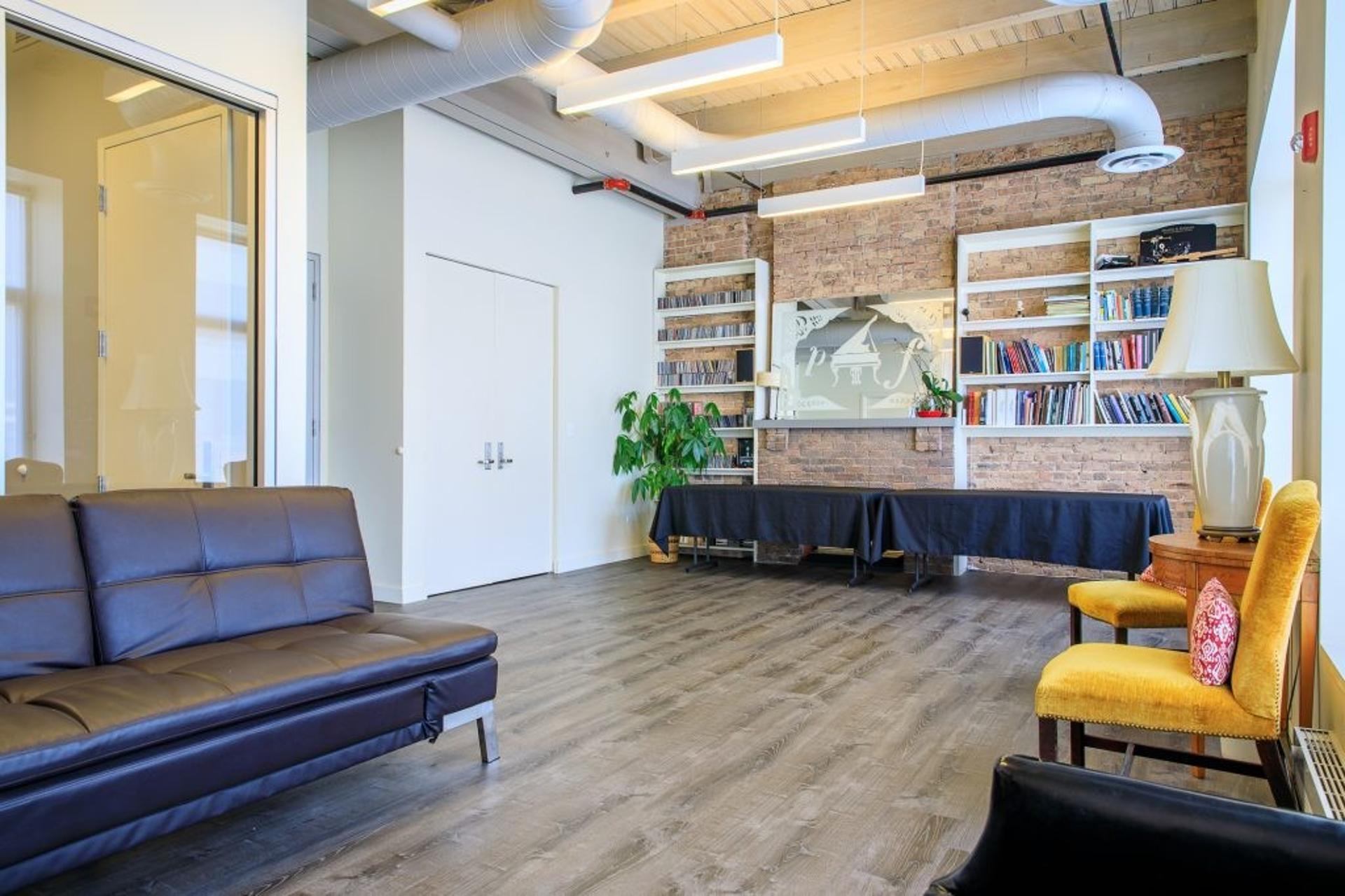 Lounge Area 