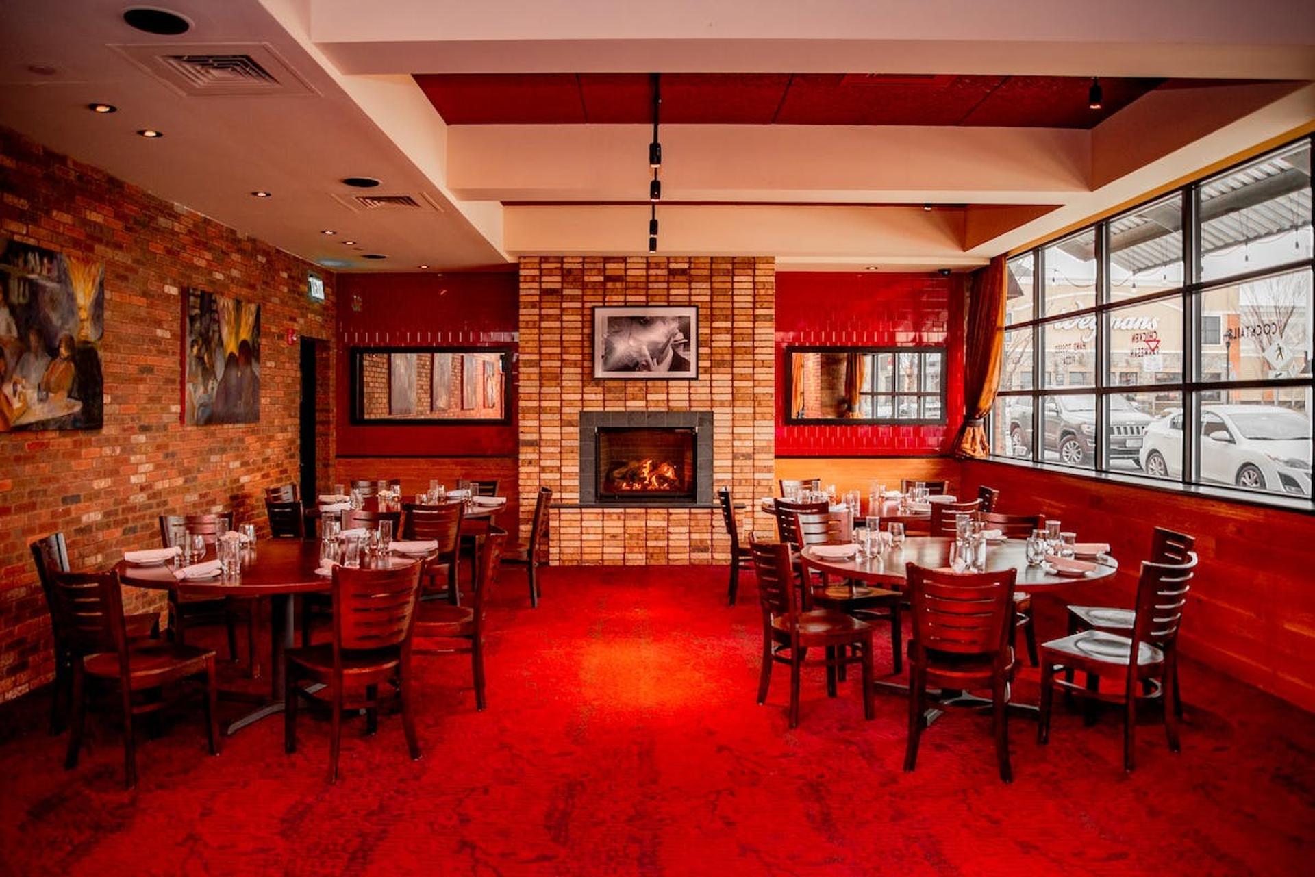 Sinatra Room