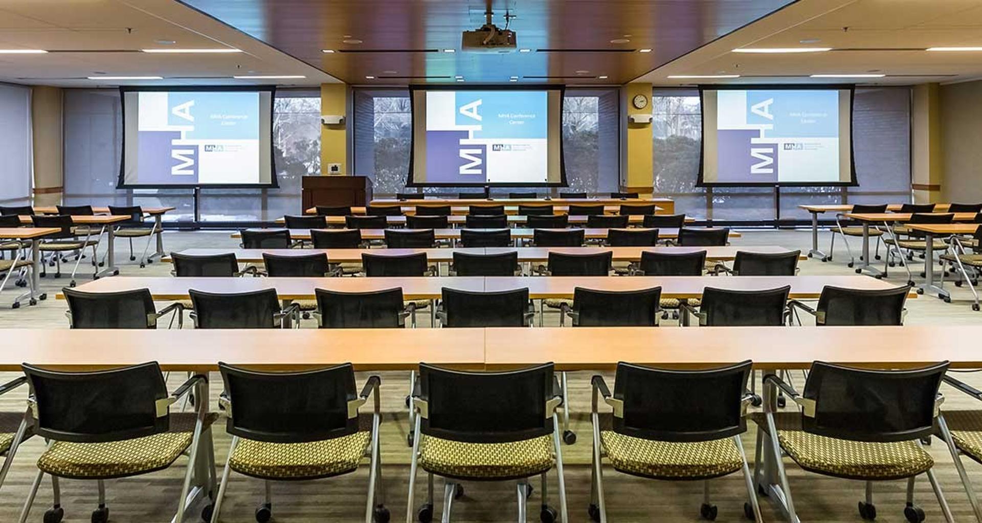  Commonwealth Room
