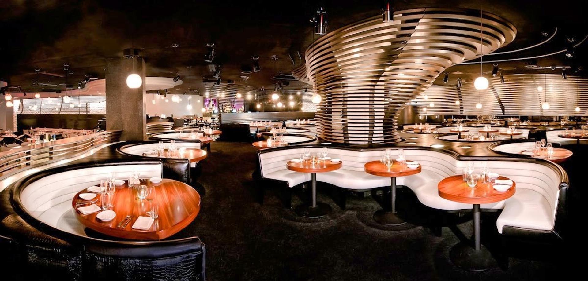 Champagne Lounge