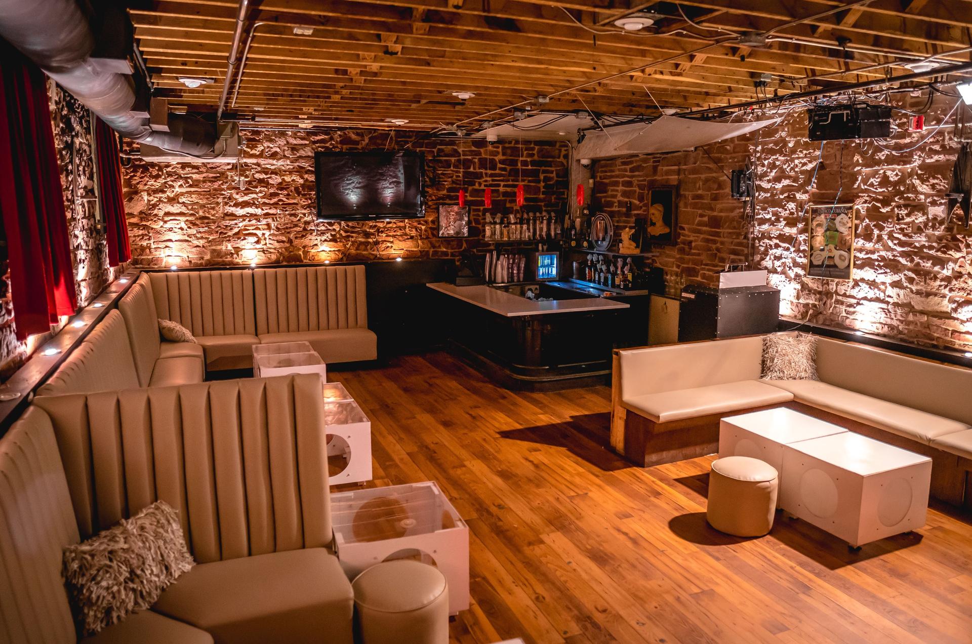 Cigar Bar