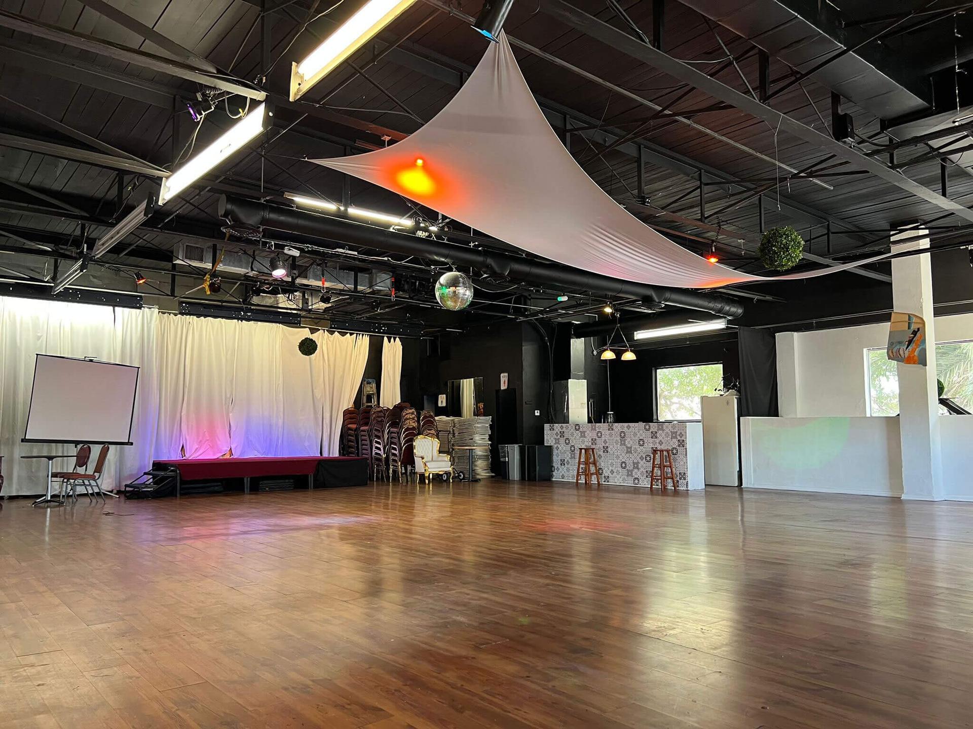 Lounge 360 (Little Havana)