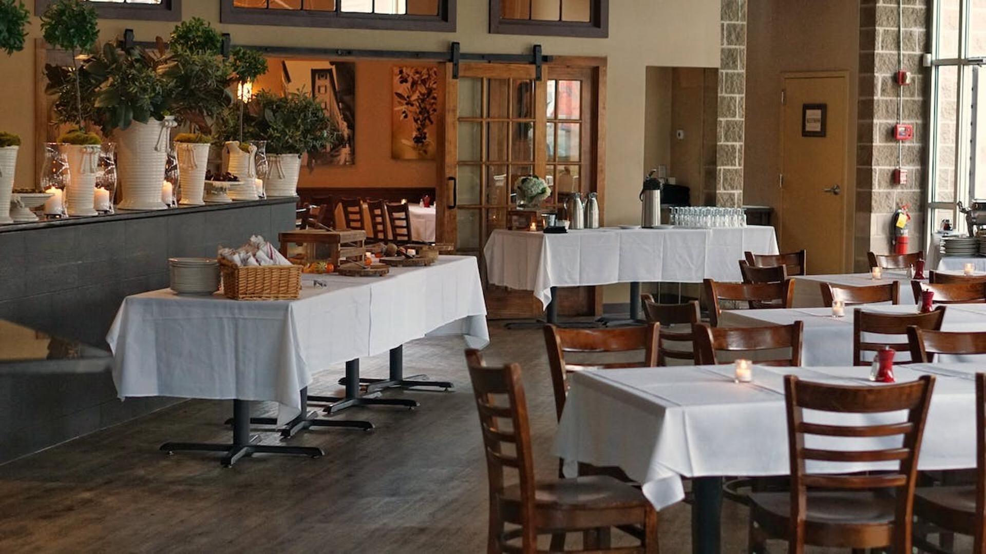 Main Dining Room / The Galleria
