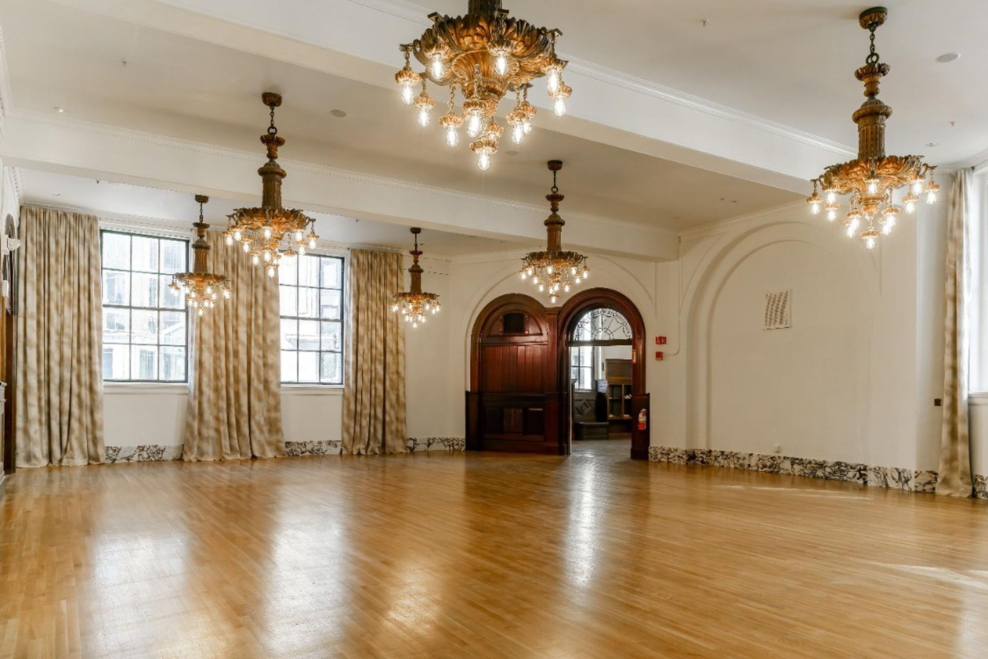 2nd Floor Parlor