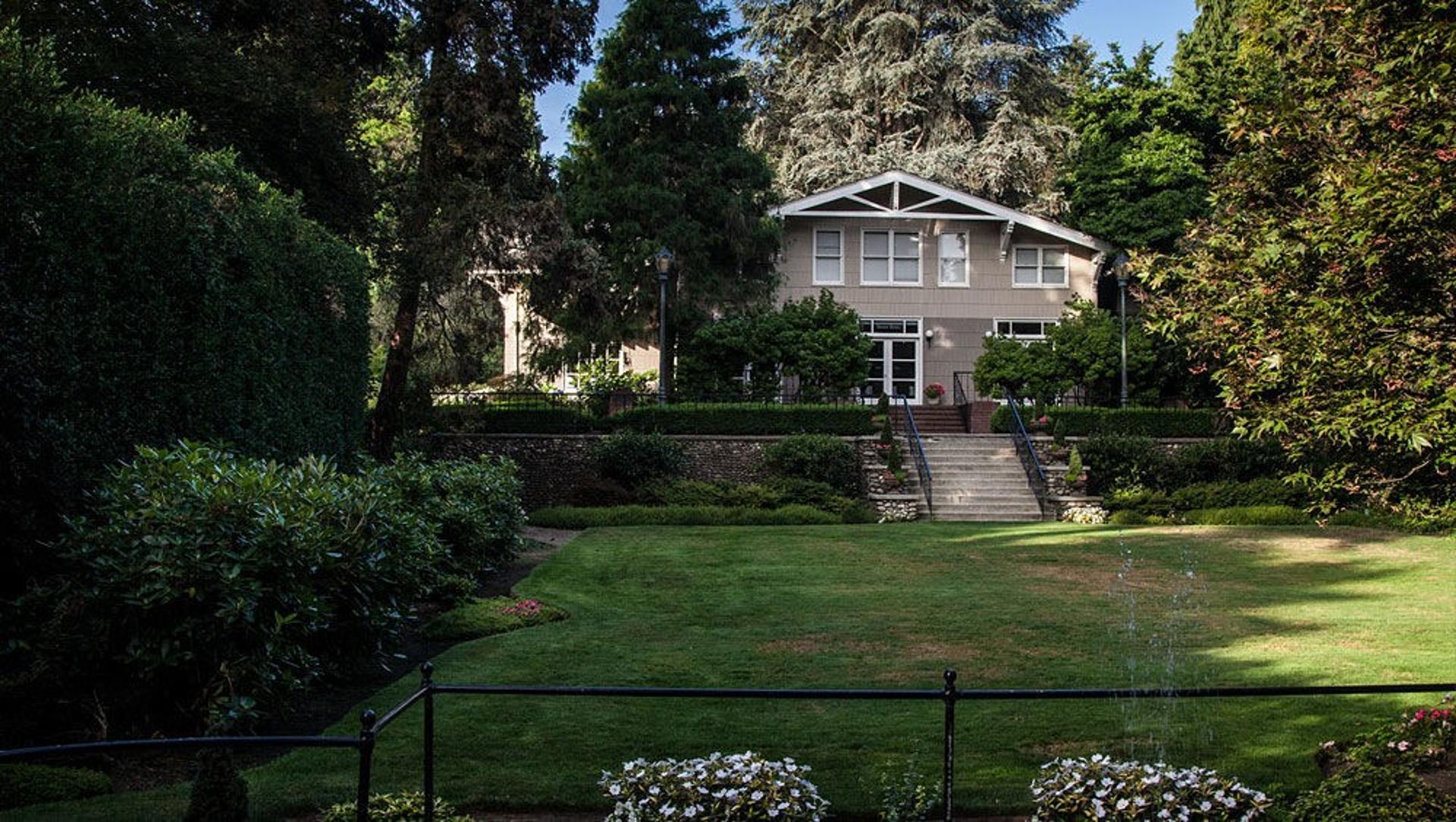 Manor House Back Lawn