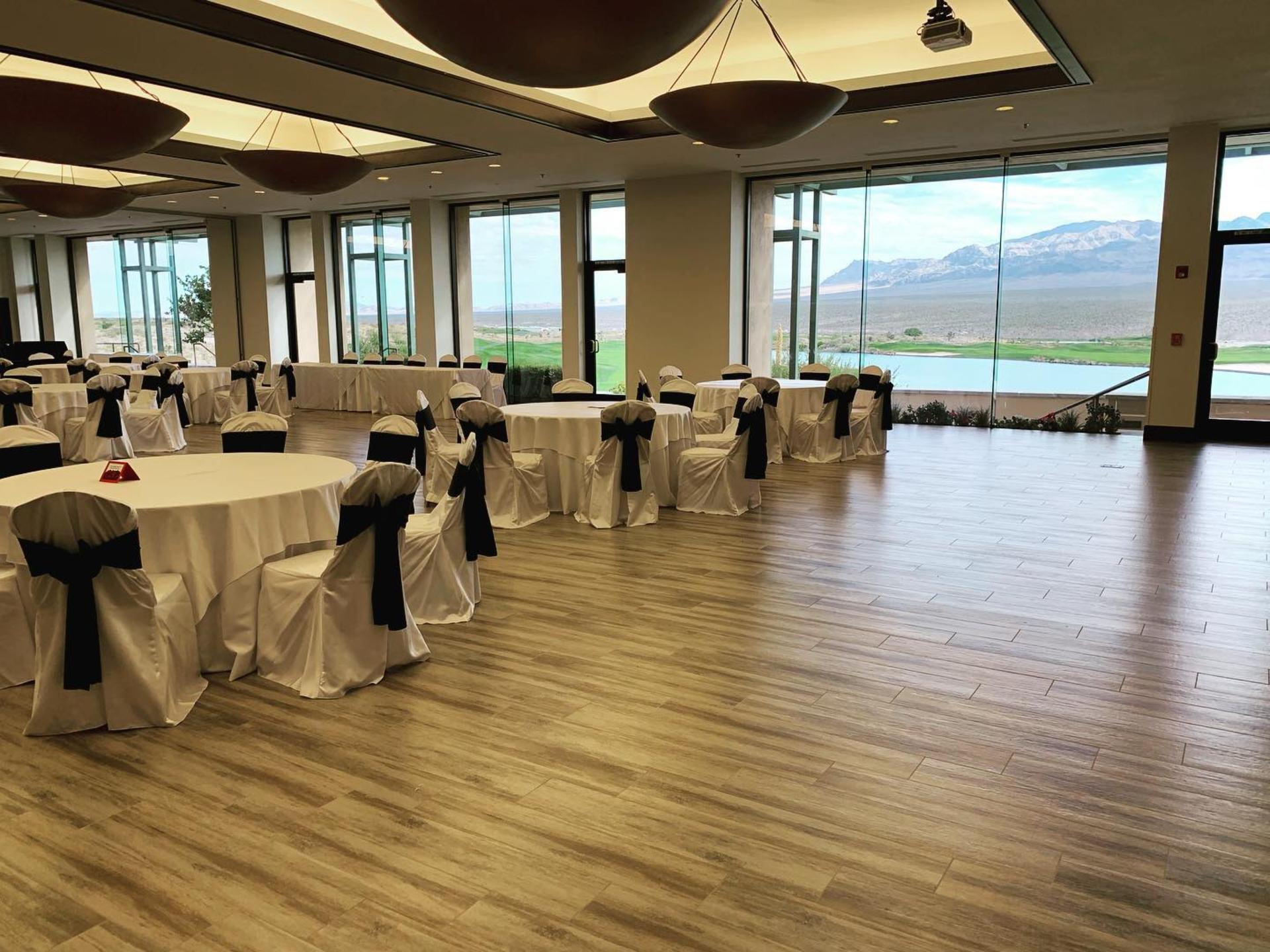 Mountain View Room