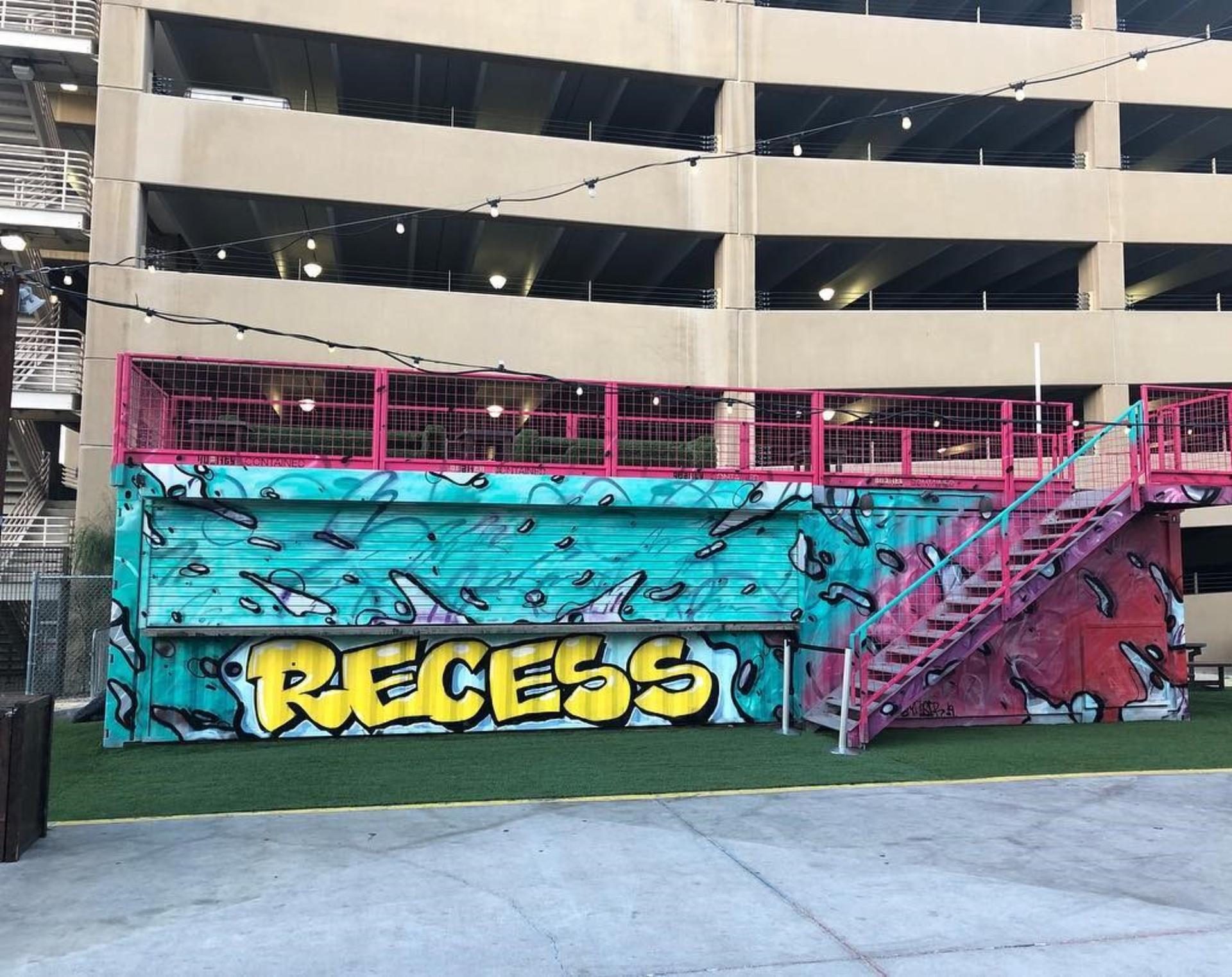 Recess Bar