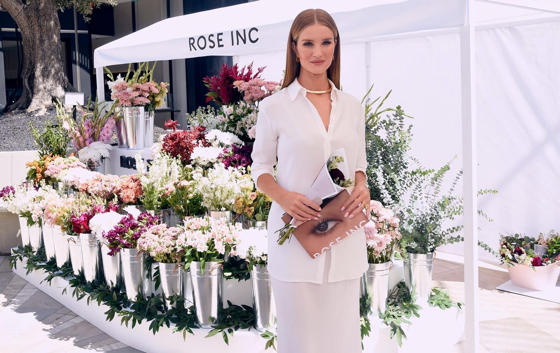 Rose Inc Flower Stand