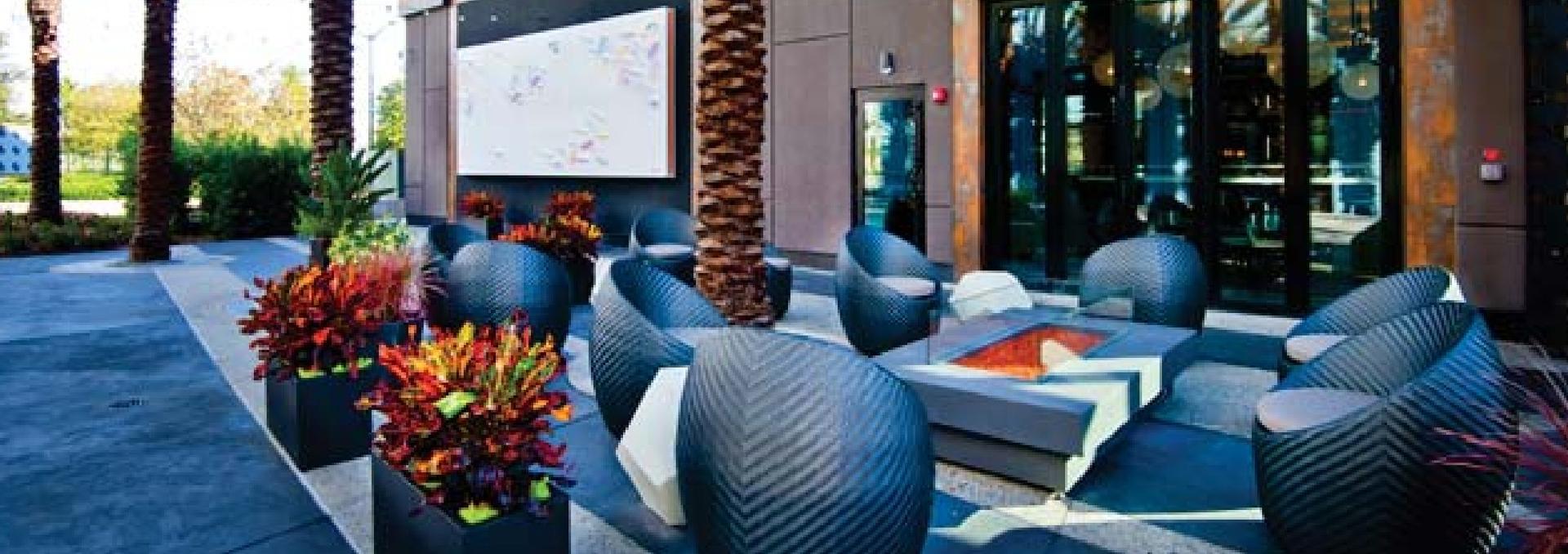 Chroma Outdoor Lounge