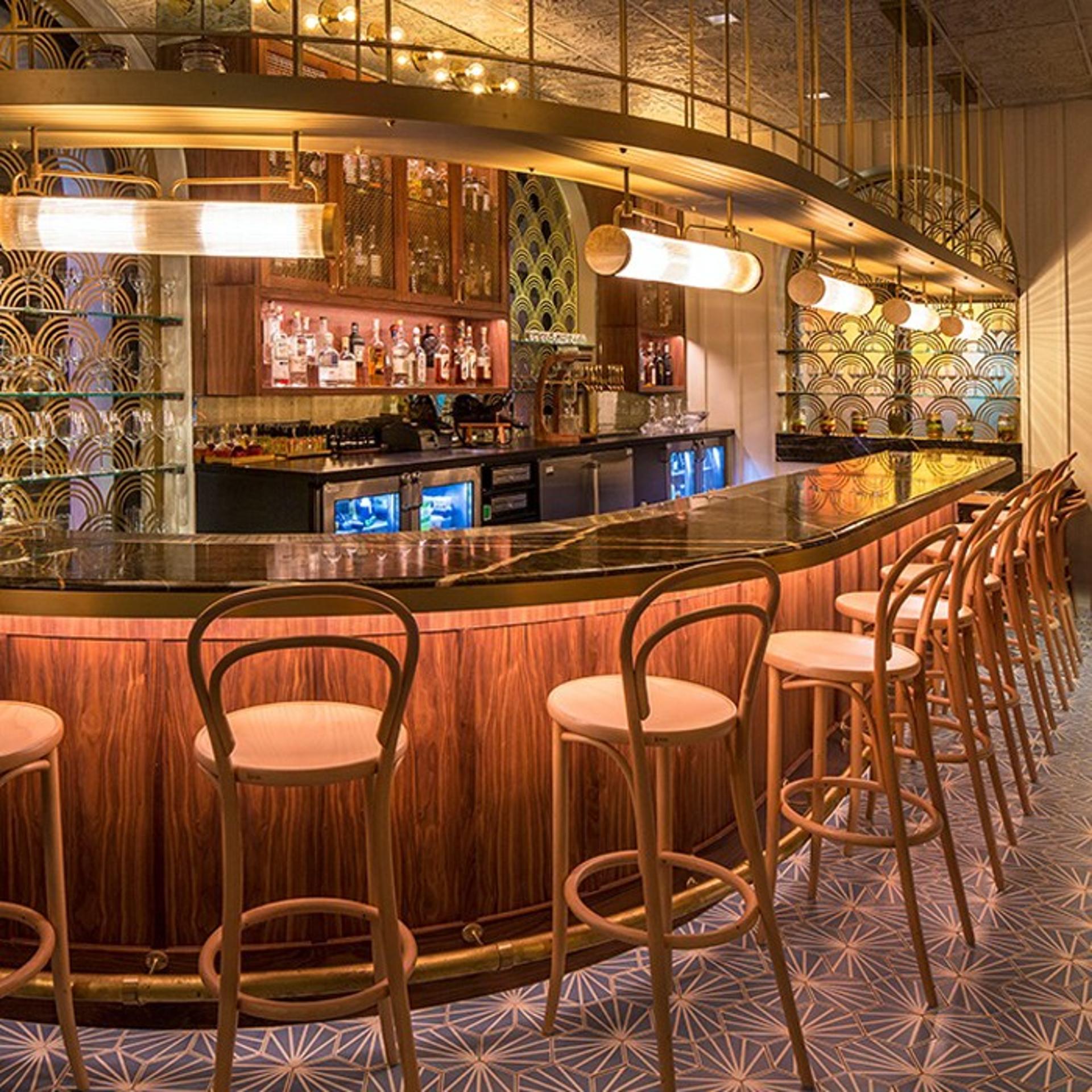 Cocktail Lounge