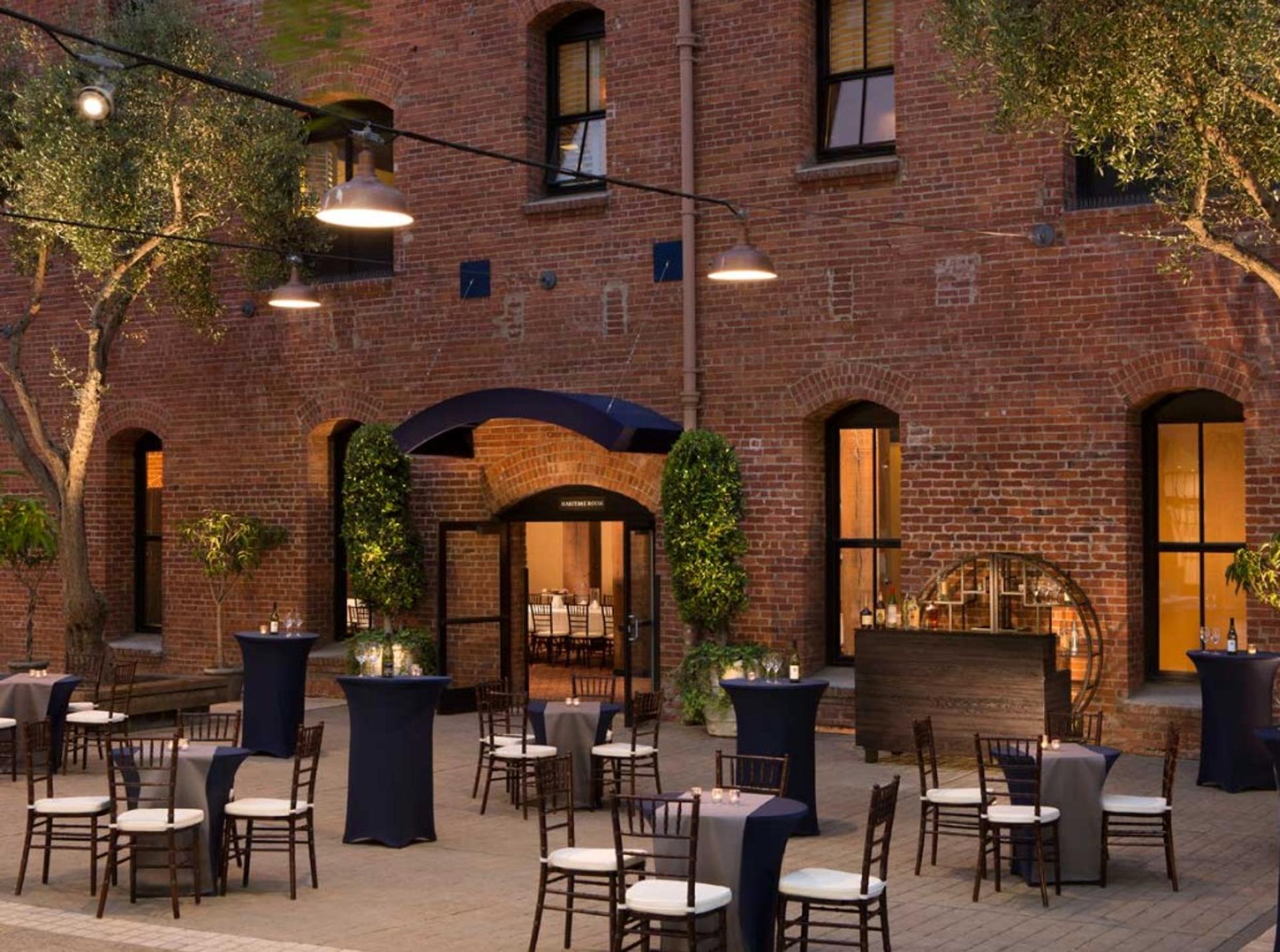 Del Monte Courtyard