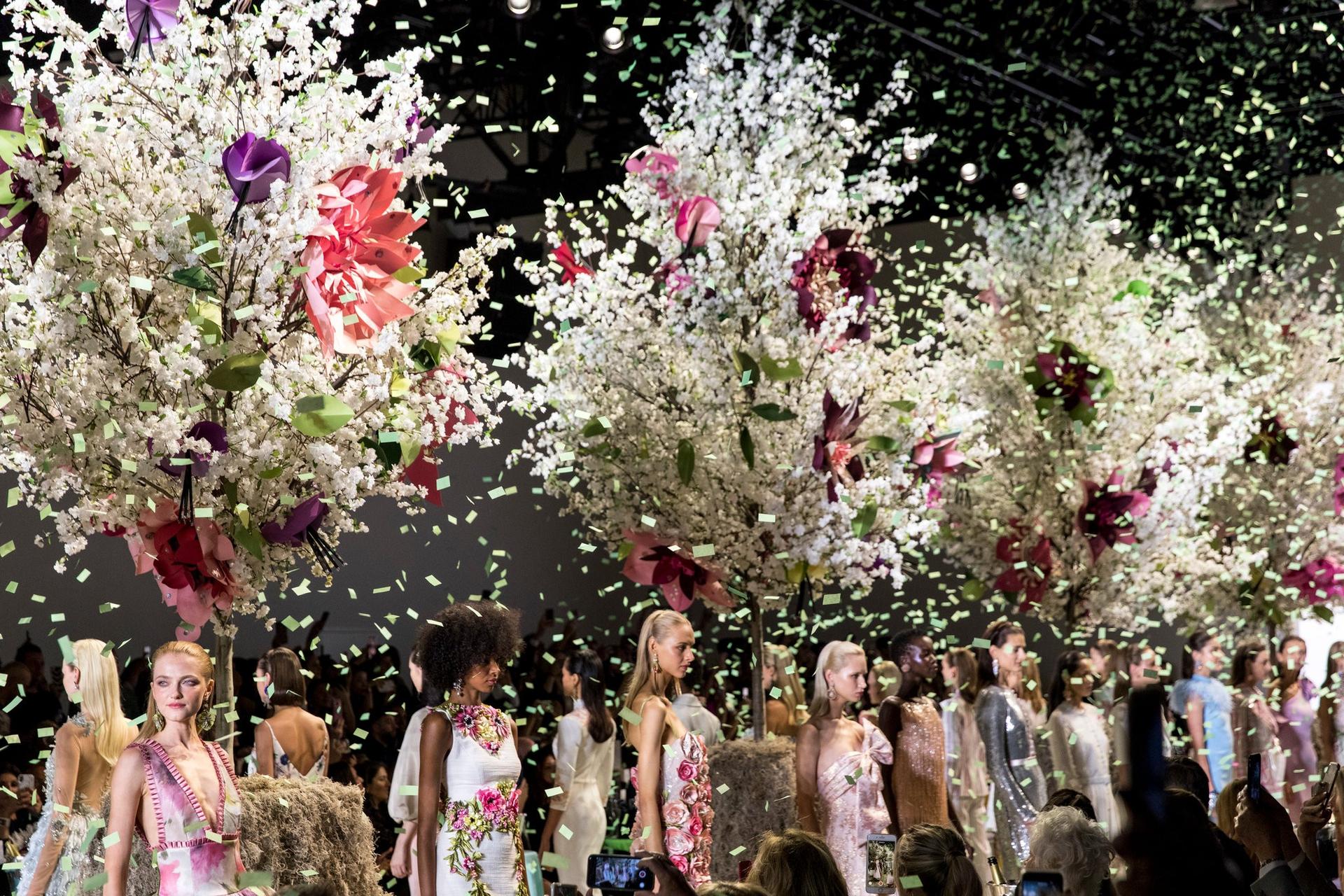 Badgley Mischka 30