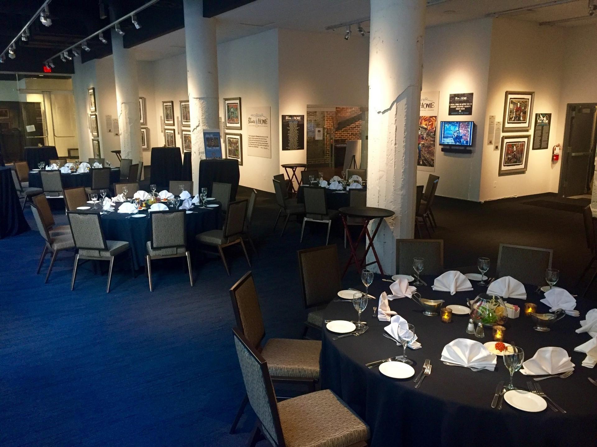The Scott and Diane McCuaig and Family Gallery