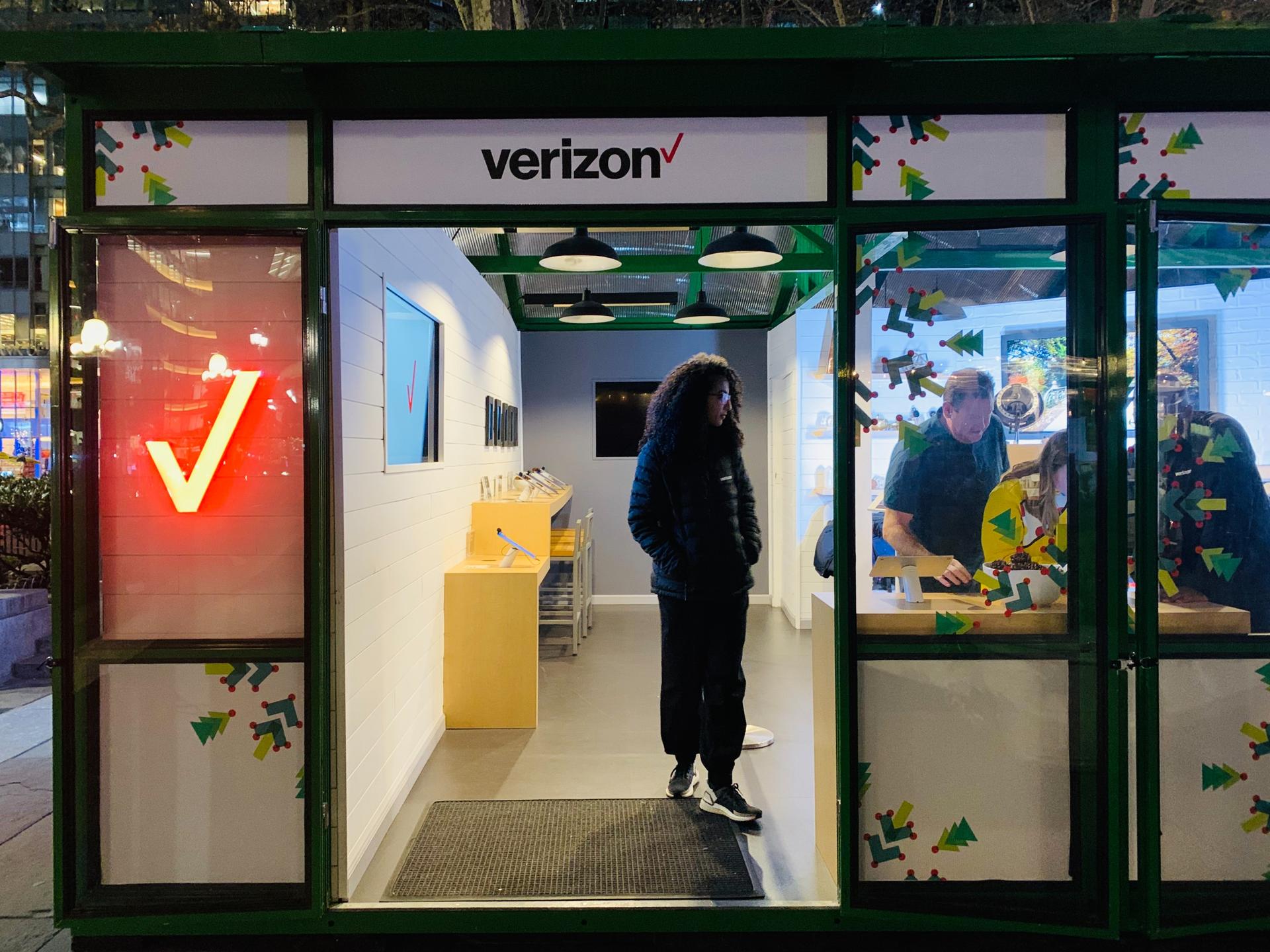 Verizon Holiday Program