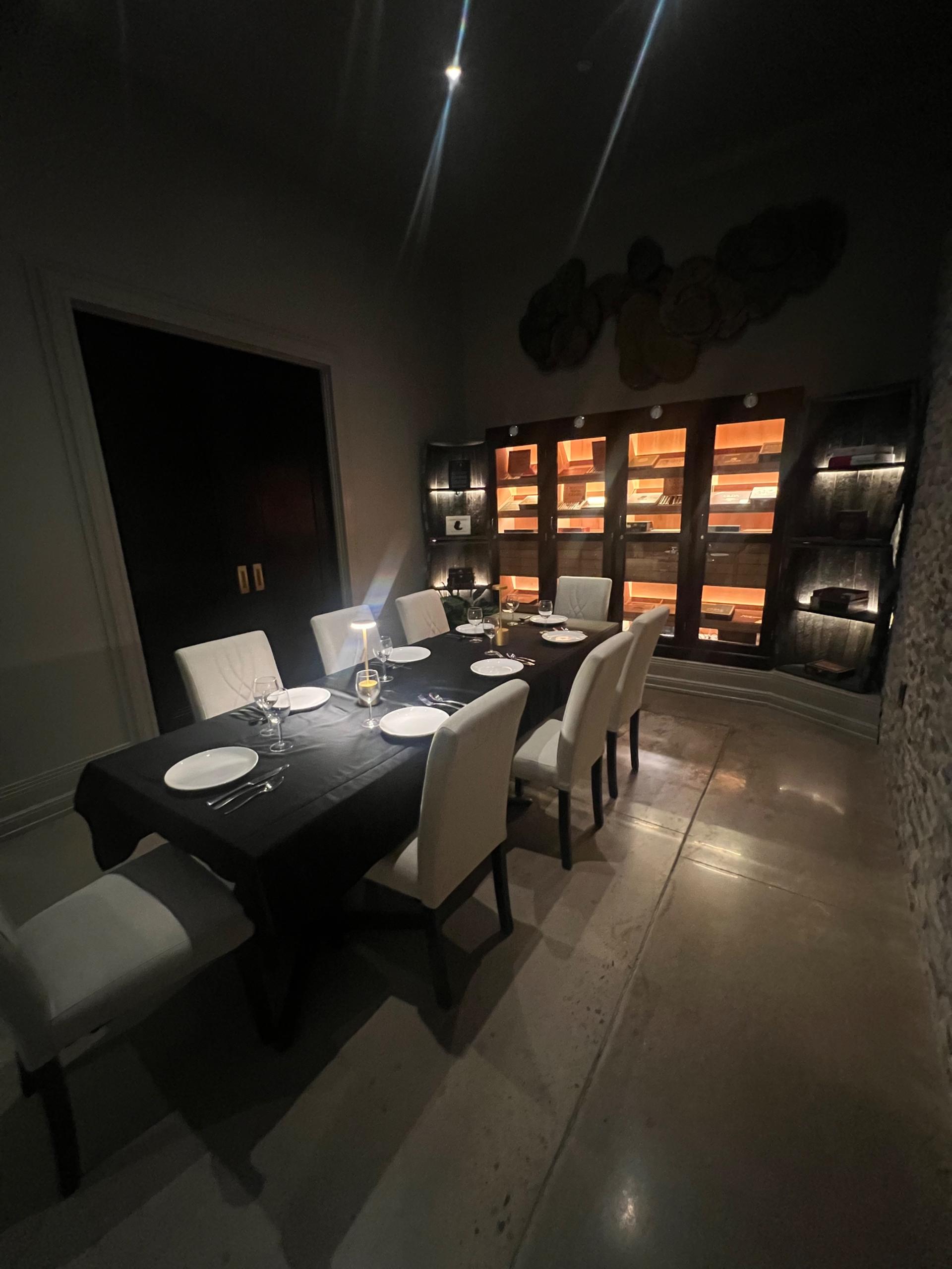 Humidor & Cellar