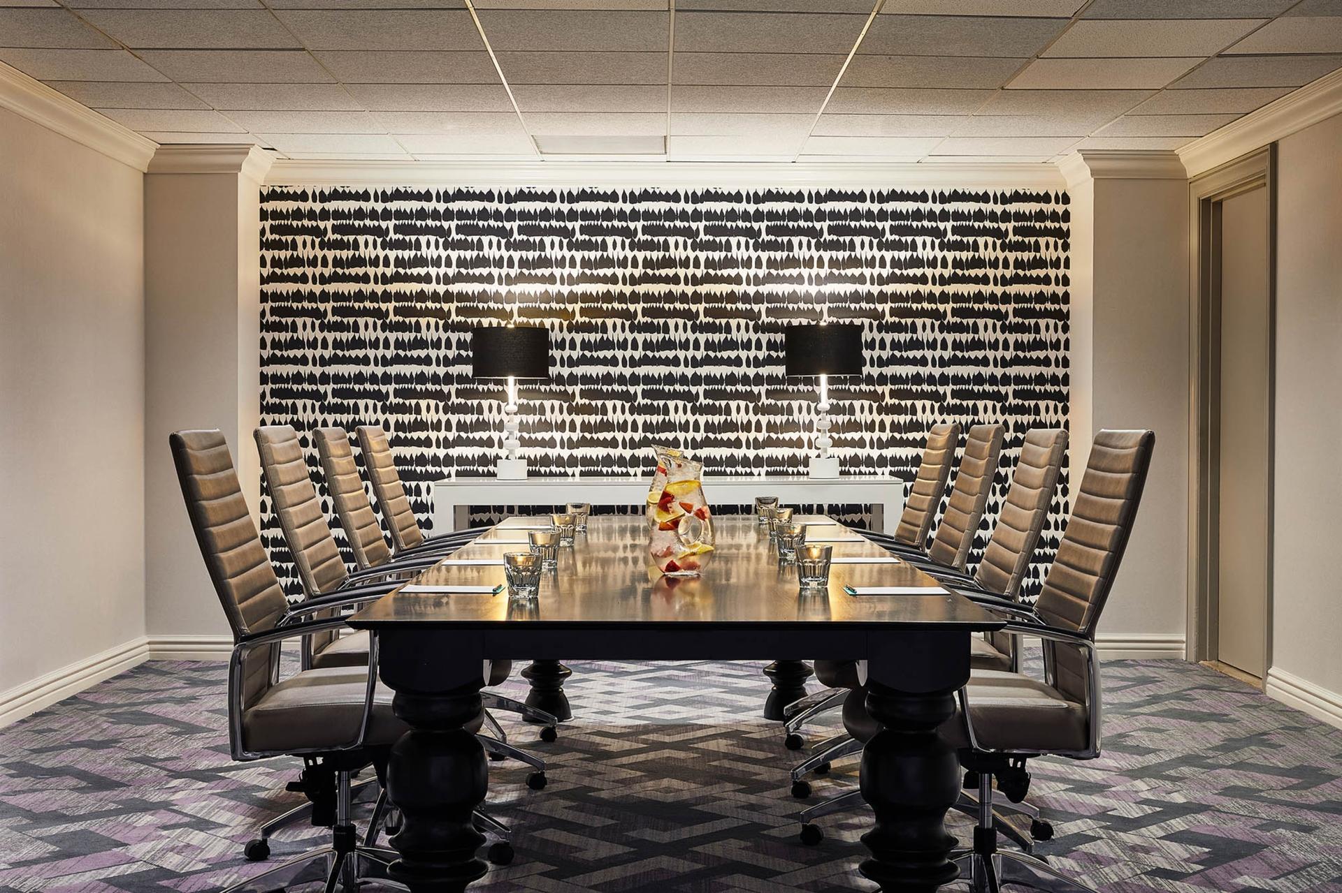 Archer Boardroom