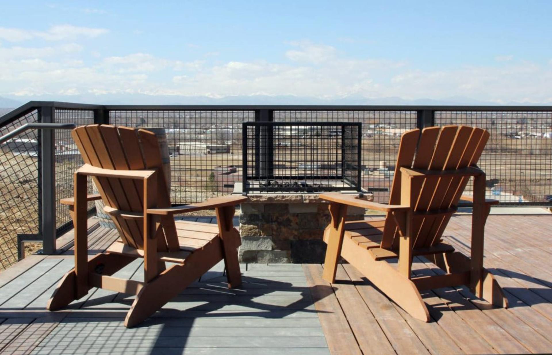 Mountain View Room & Exposed Deck
