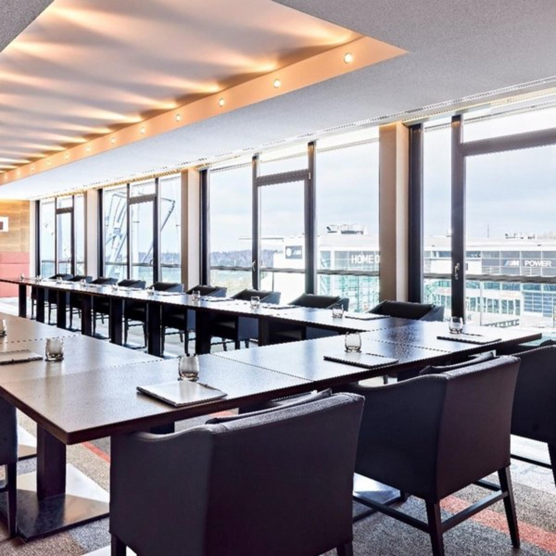 Sky Lounge