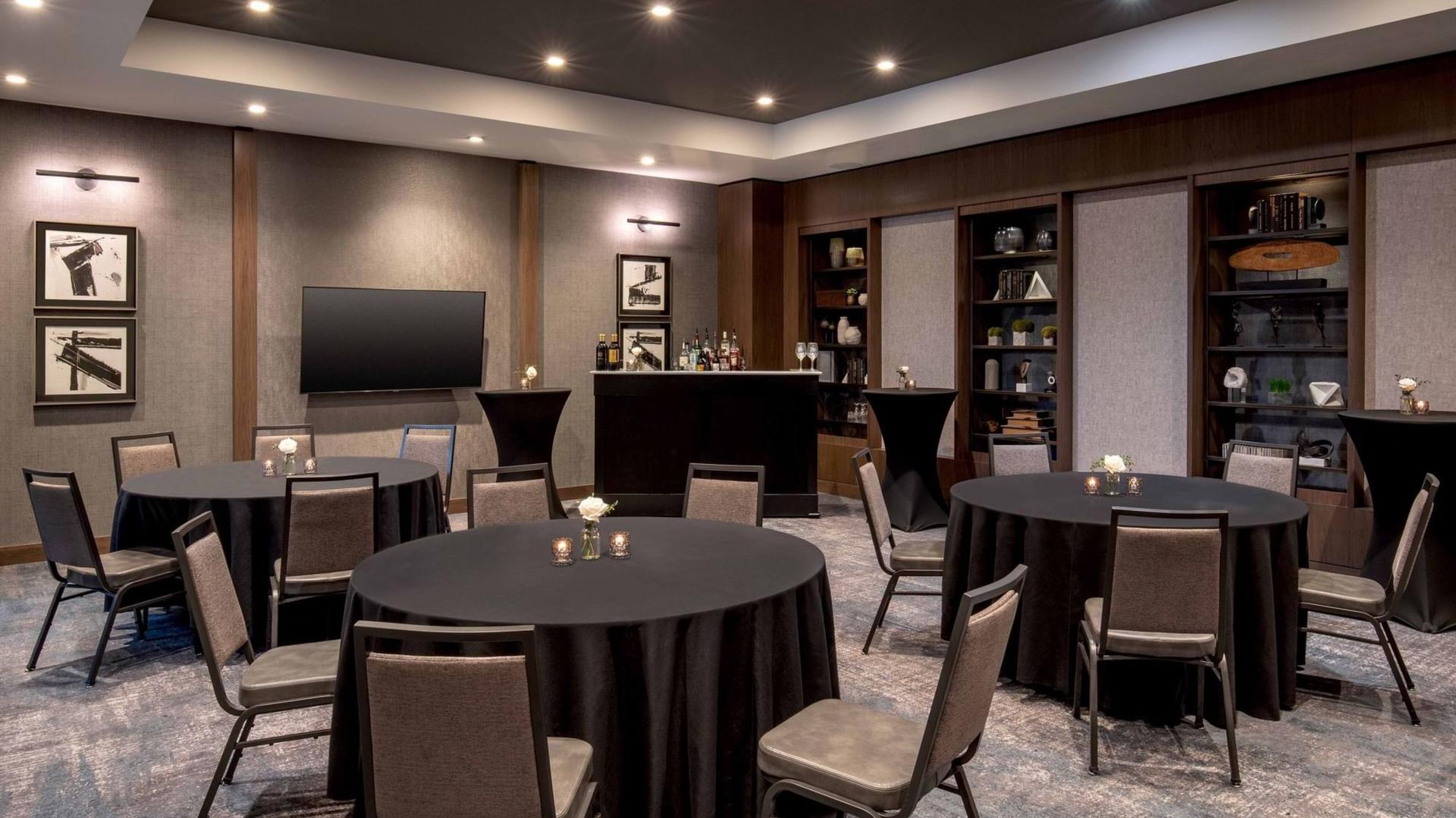 Mercantile Room
