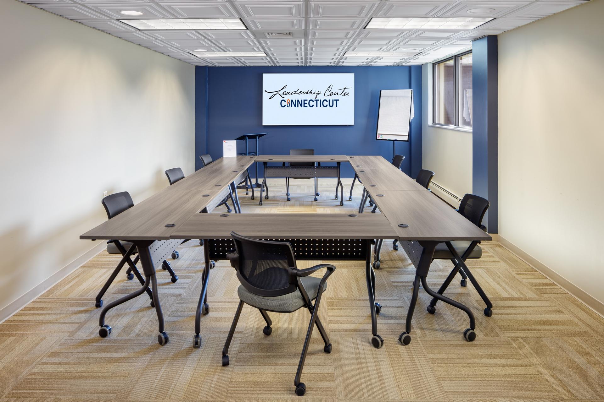Meeting Room: Cardinal