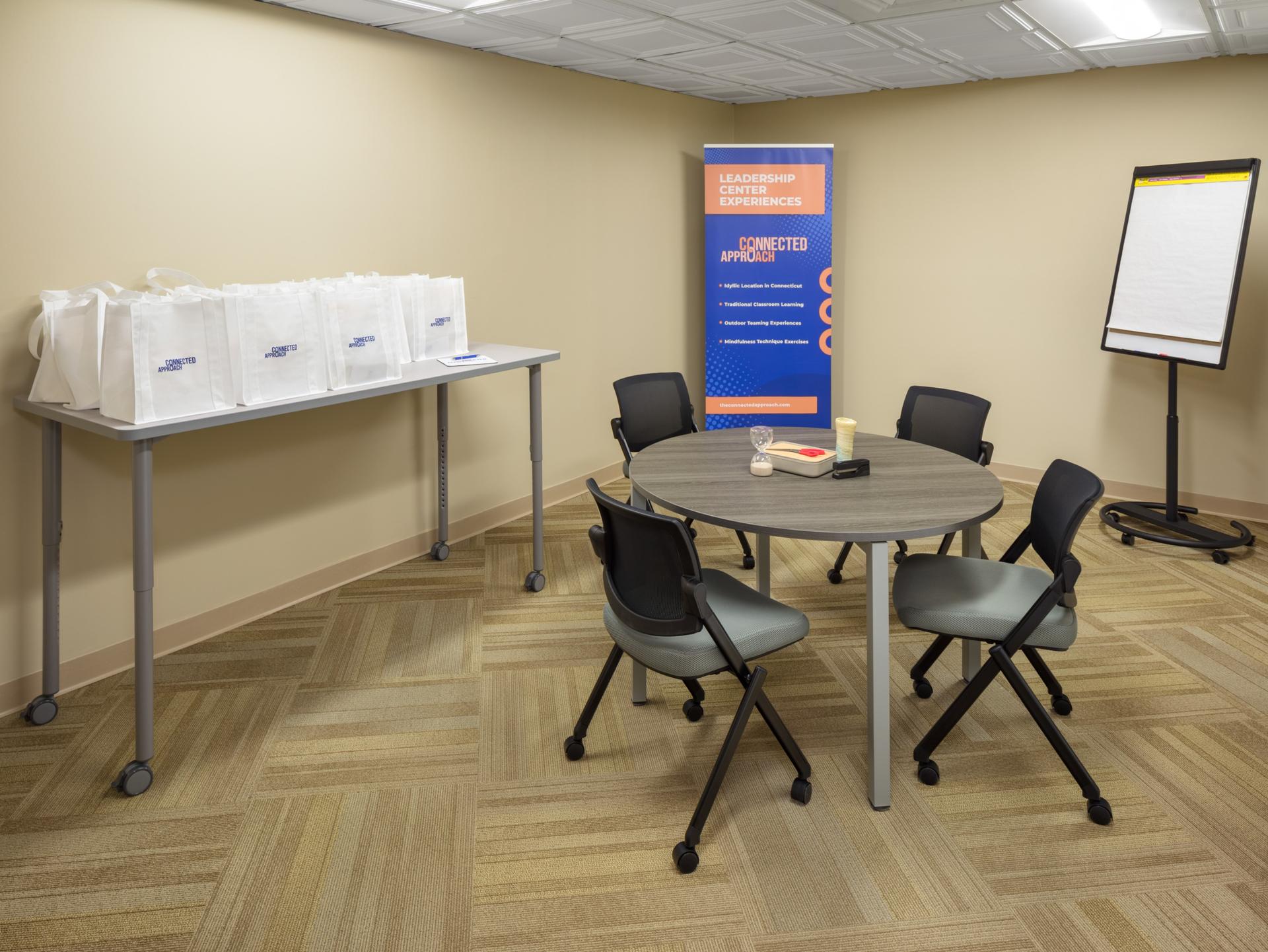 Meeting Room: Owl