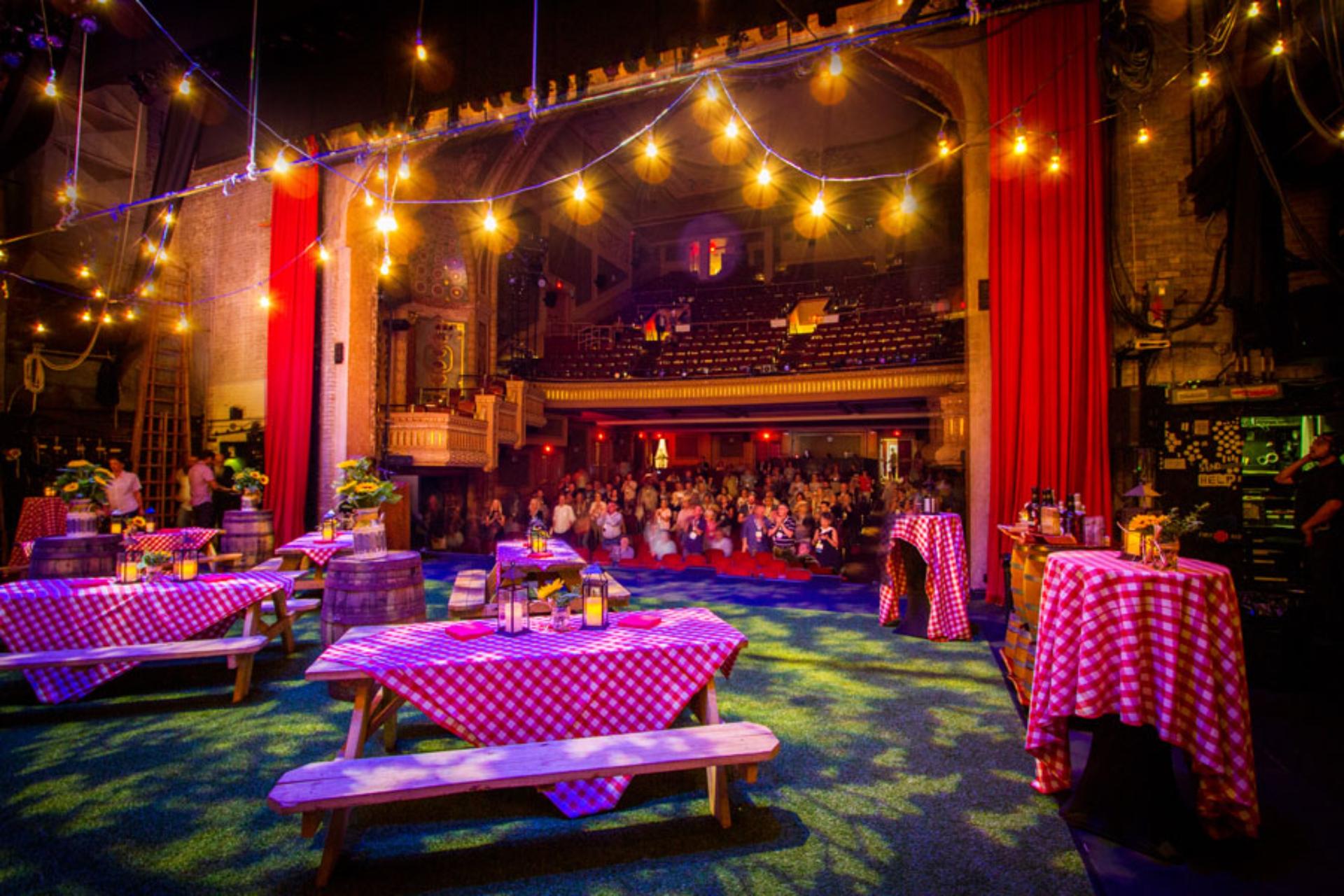 Stateside at the Paramount (State Theatre)