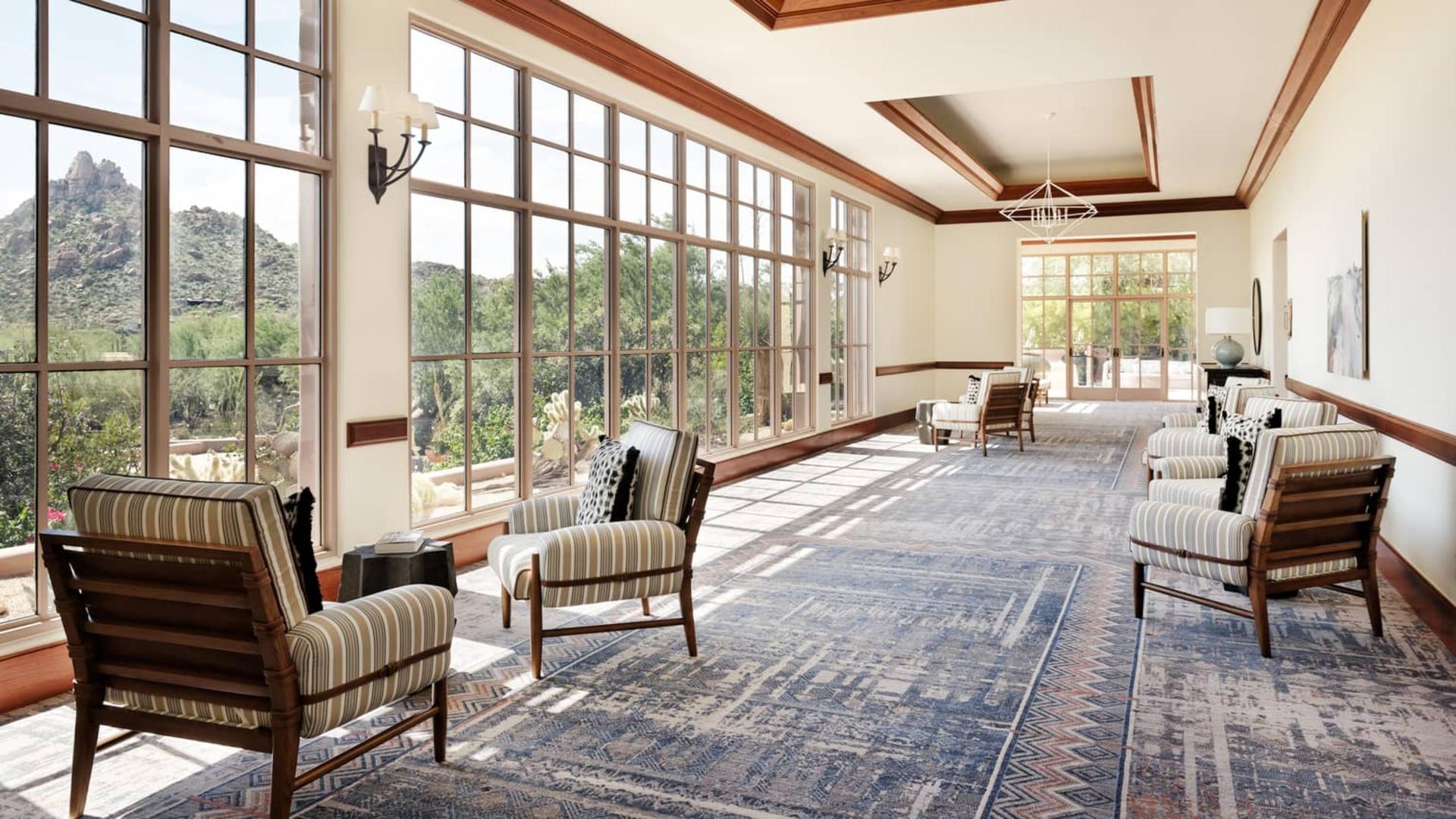 Vista Foyer
